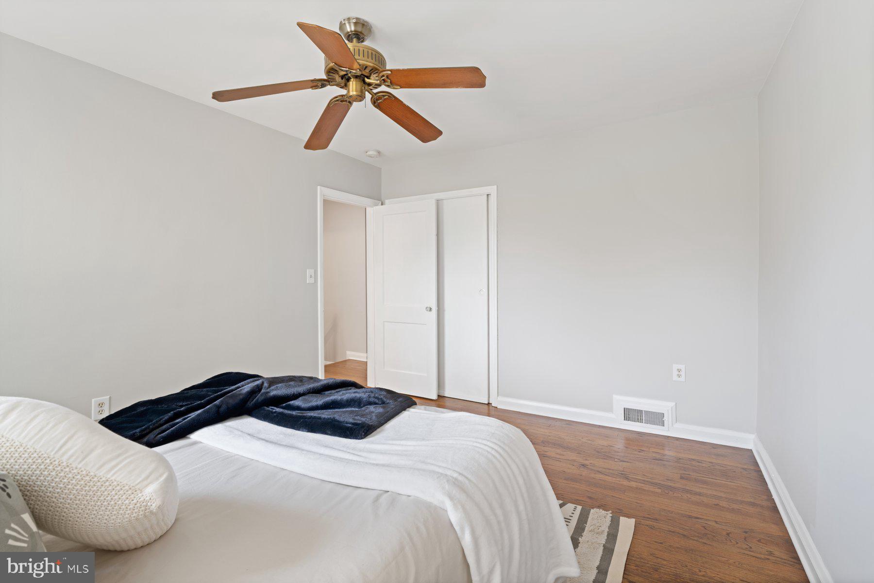 IDLEWOOD - Residential