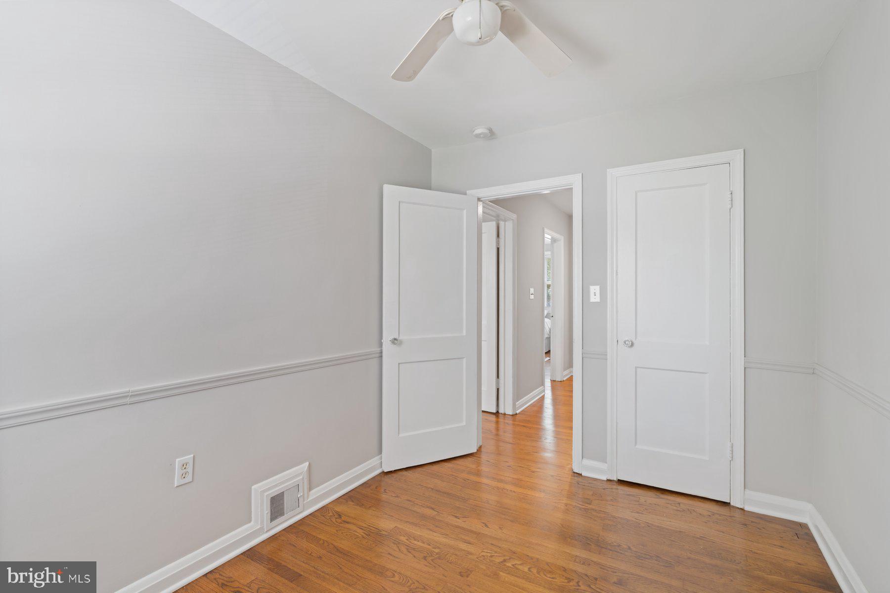 IDLEWOOD - Residential