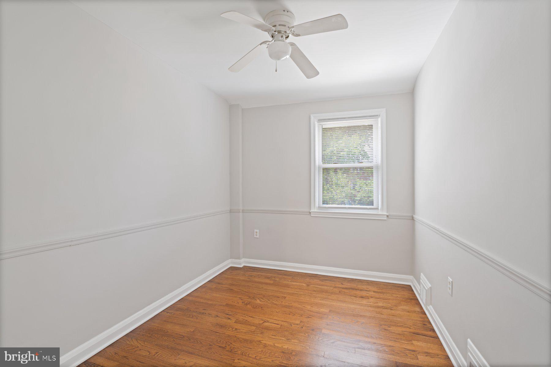 IDLEWOOD - Residential