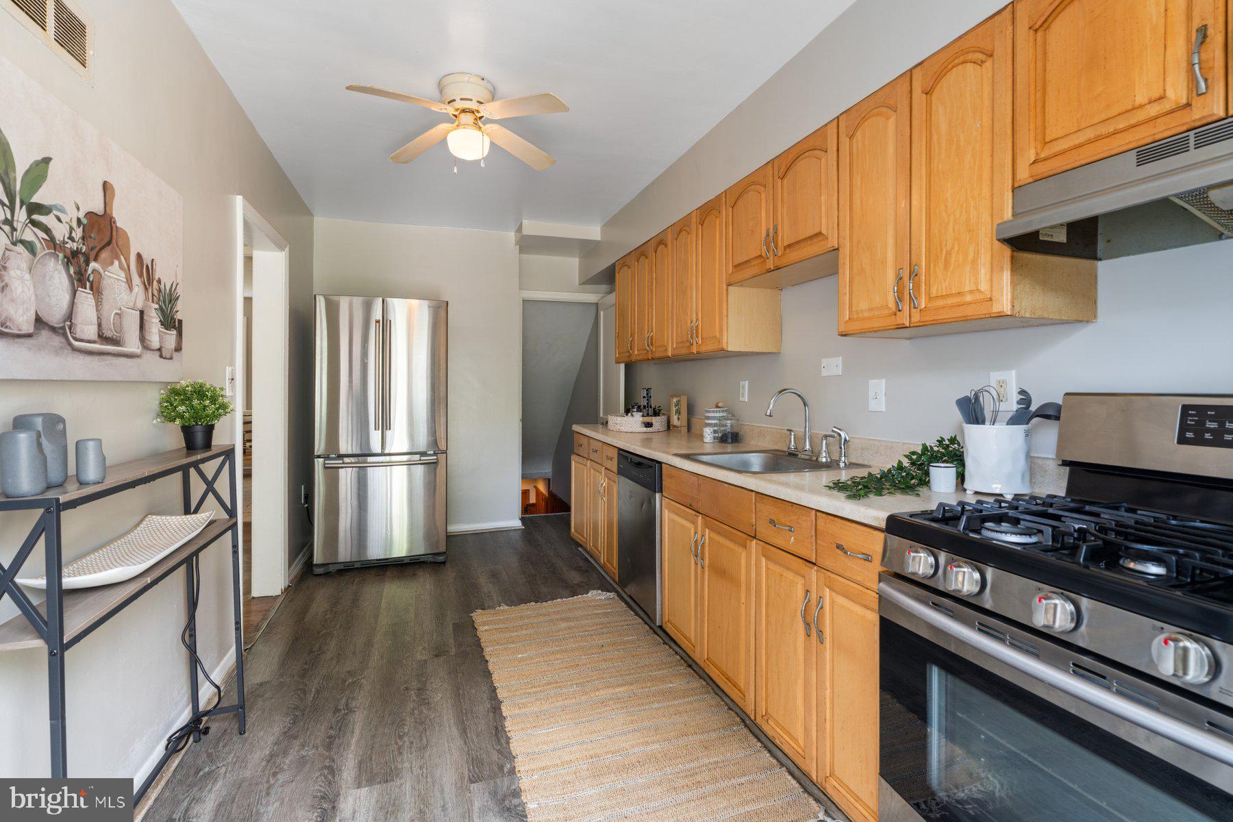 IDLEWOOD - Residential