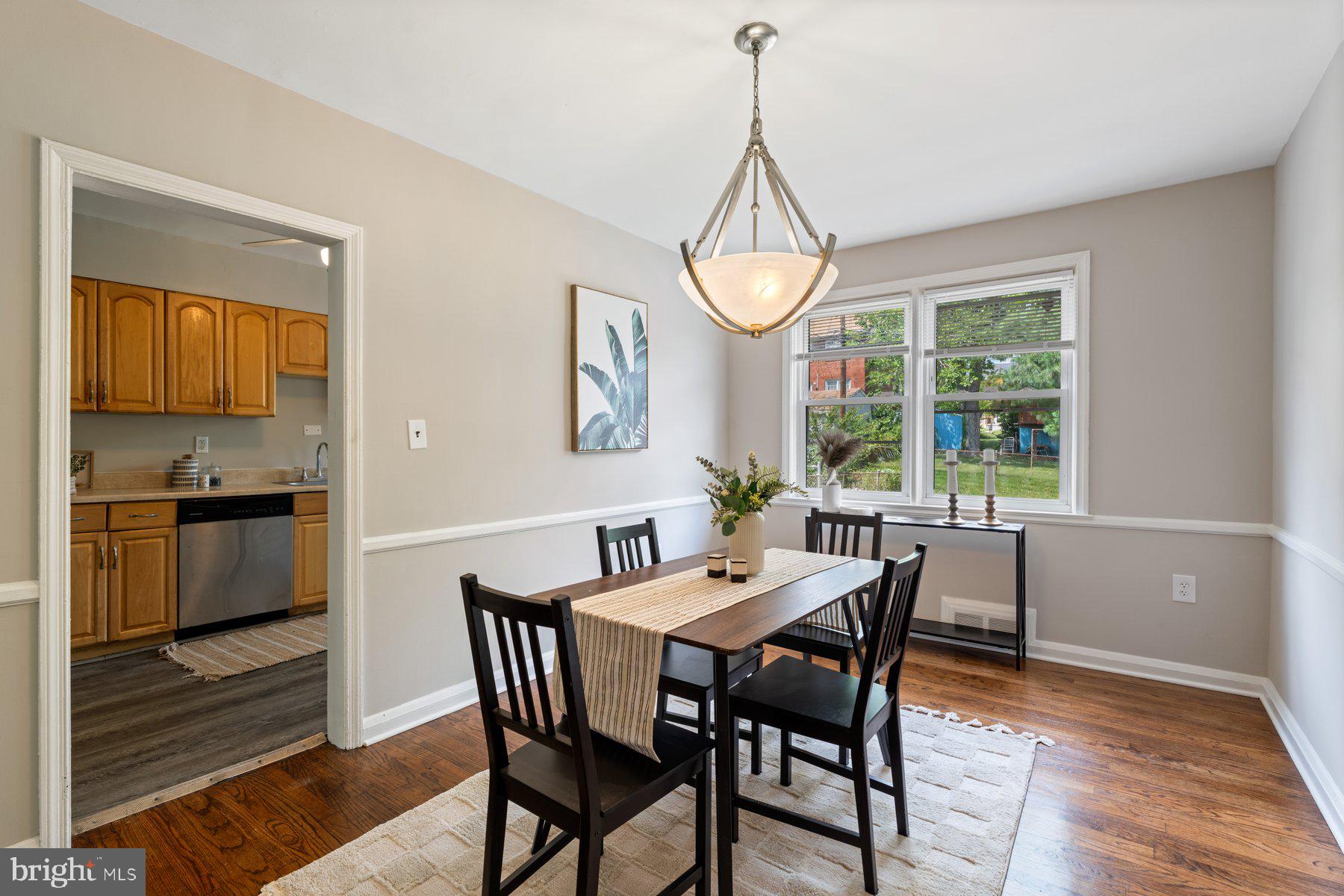 IDLEWOOD - Residential