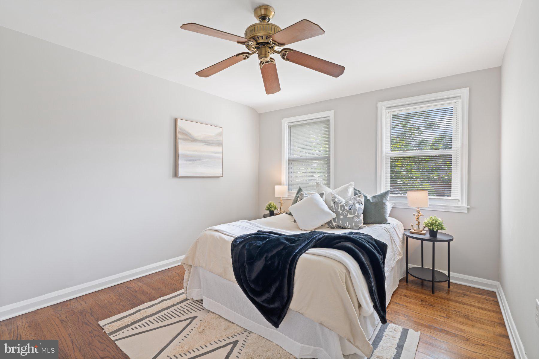 IDLEWOOD - Residential