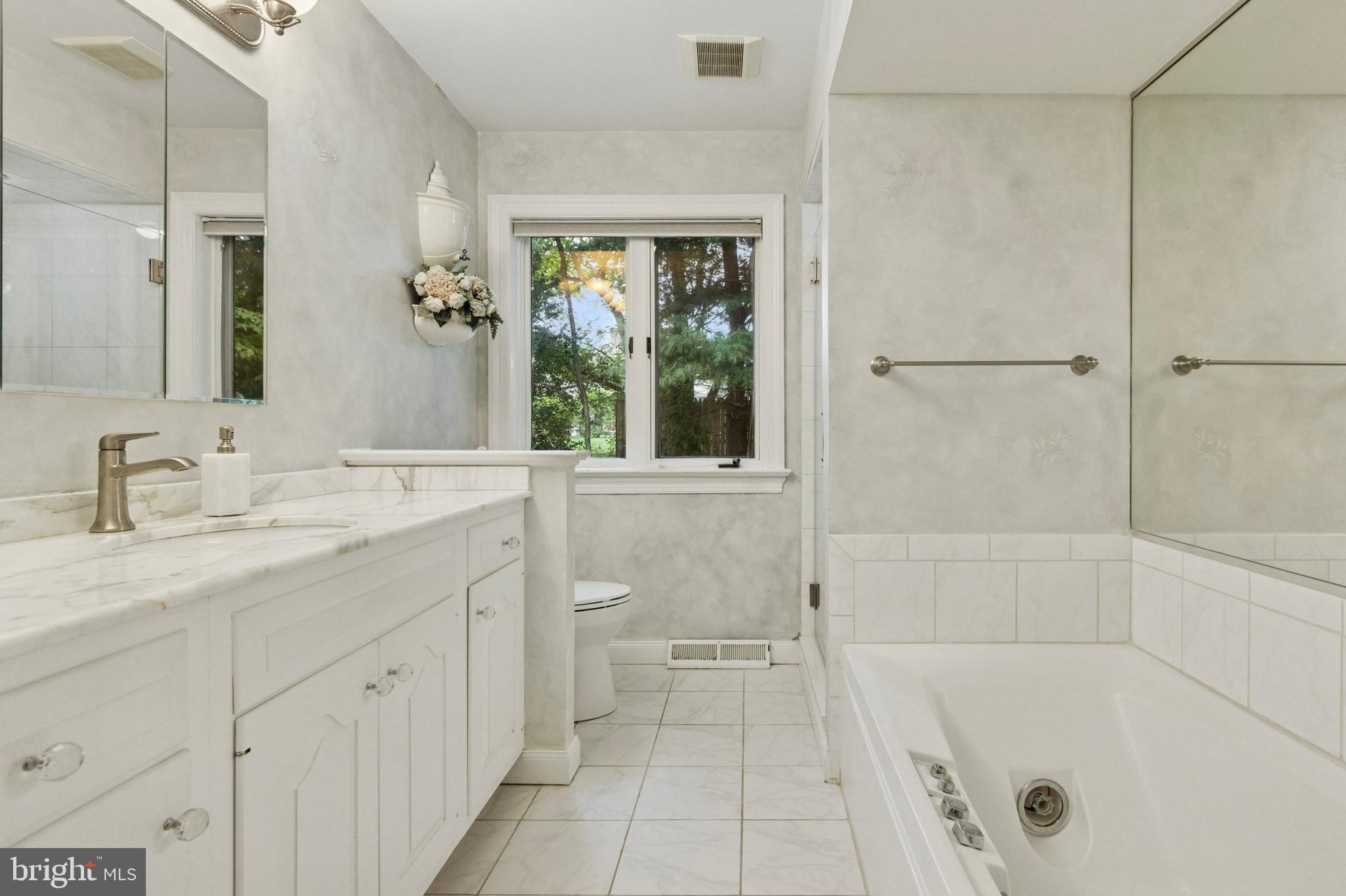 WHITPAIN FARM - Residential