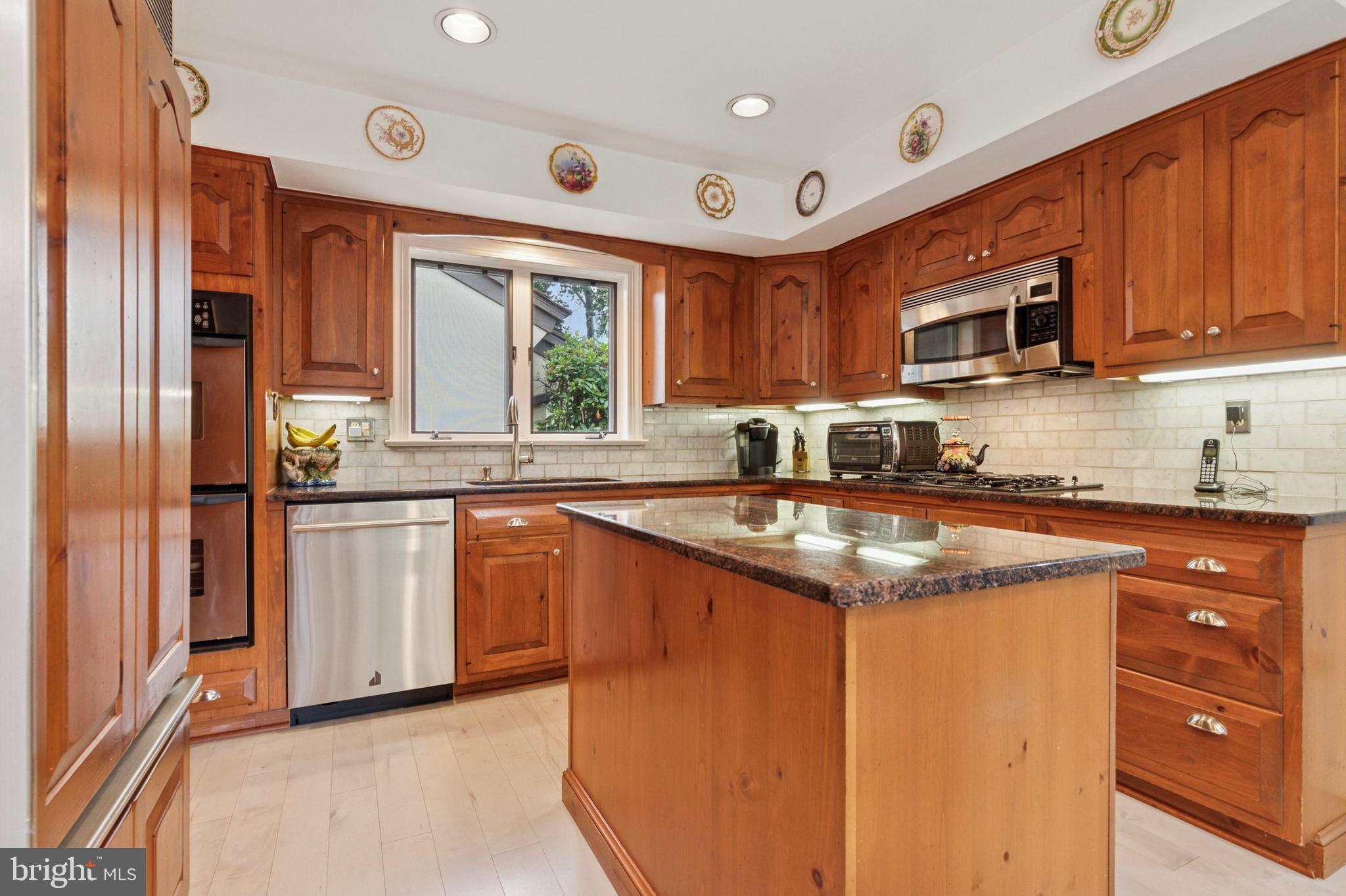 WHITPAIN FARM - Residential