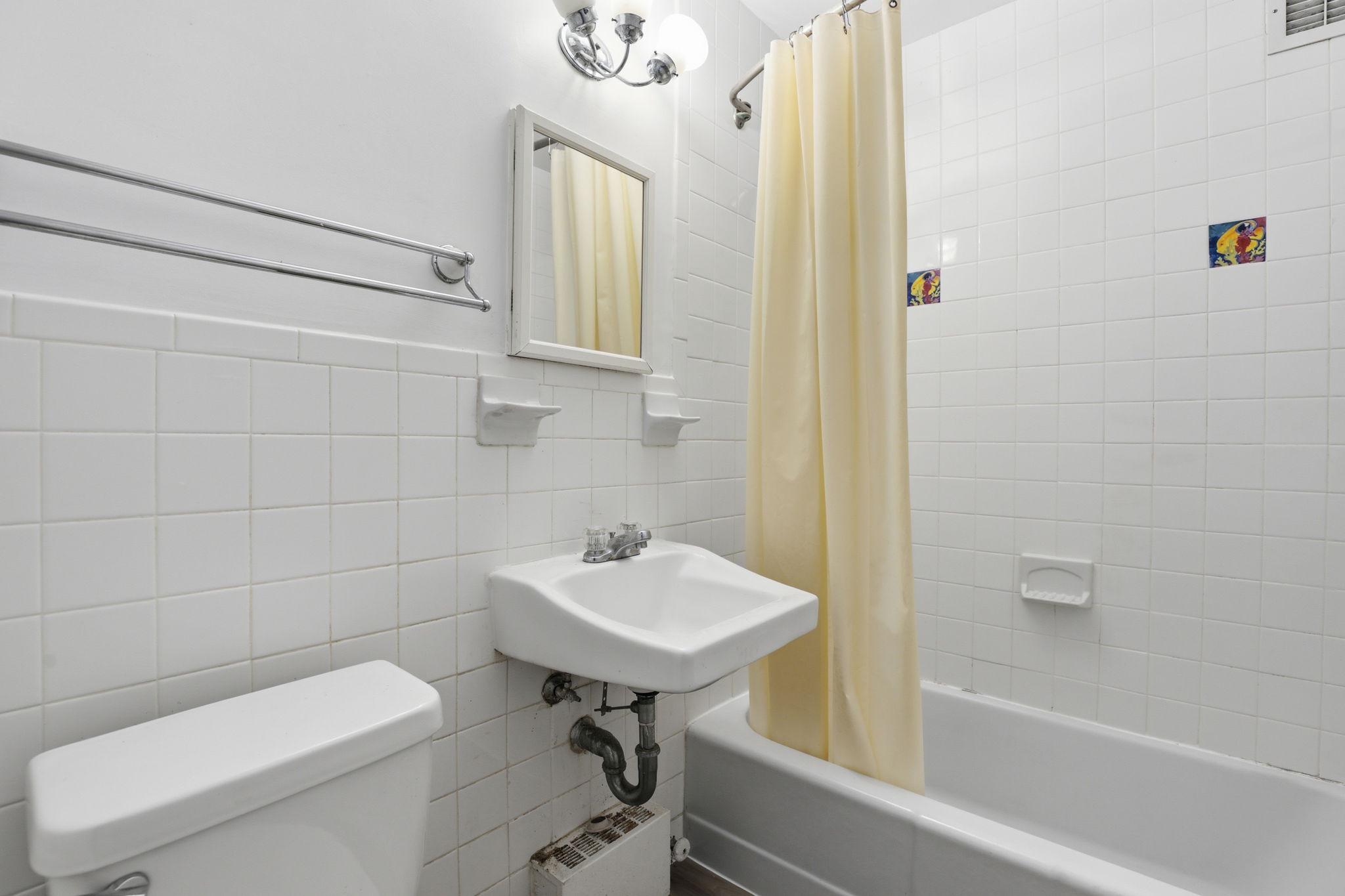 RIVER PLACE WEST - Residential