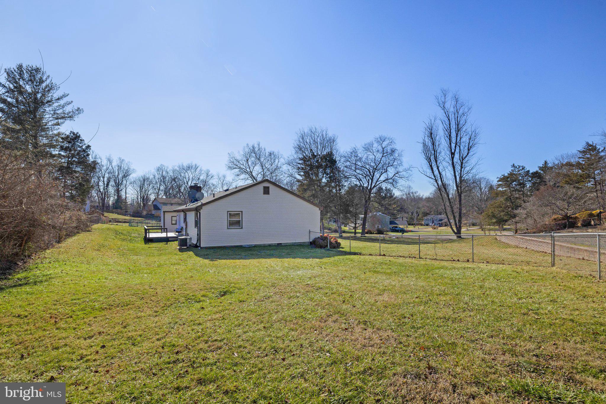 WARR LAKES - Residential