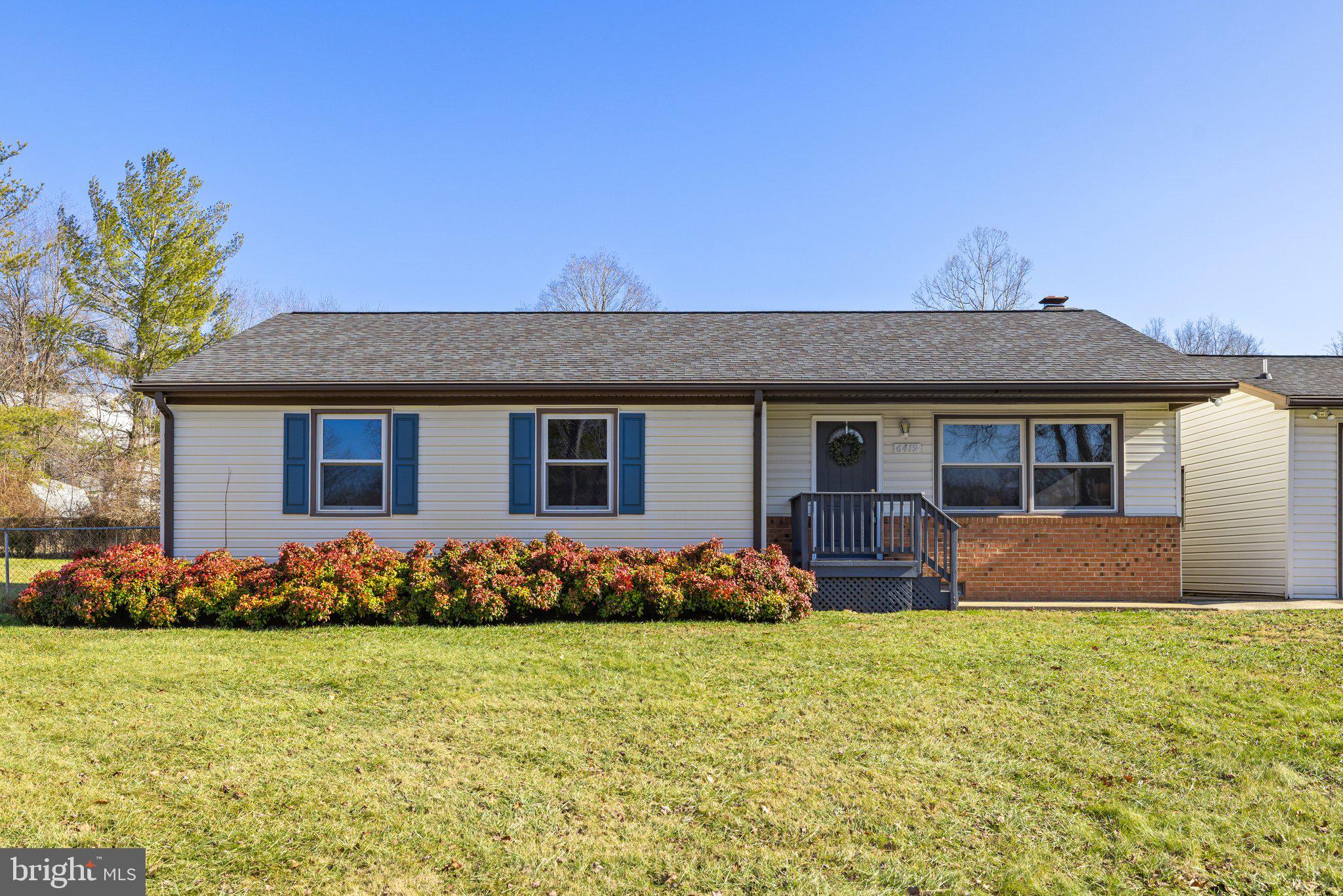 WARR LAKES - Residential