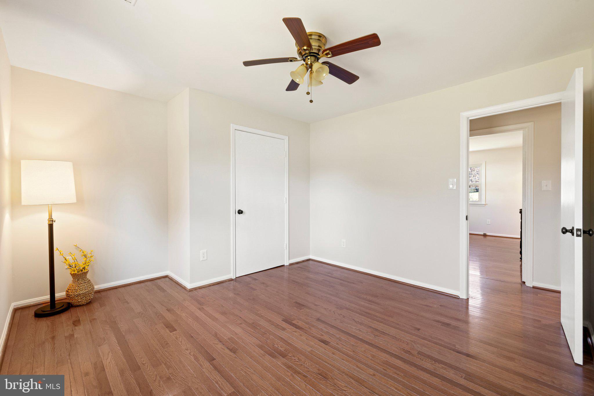 WARR LAKES - Residential