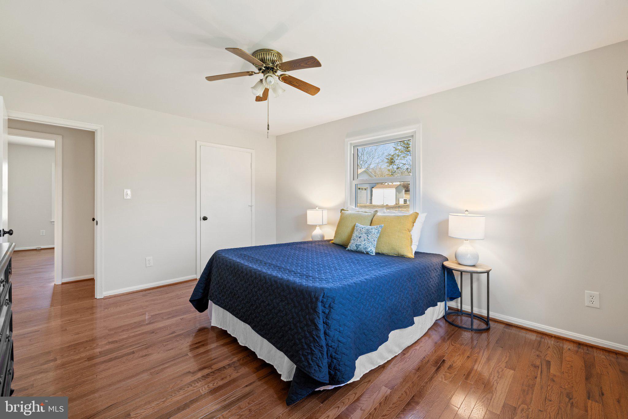 WARR LAKES - Residential