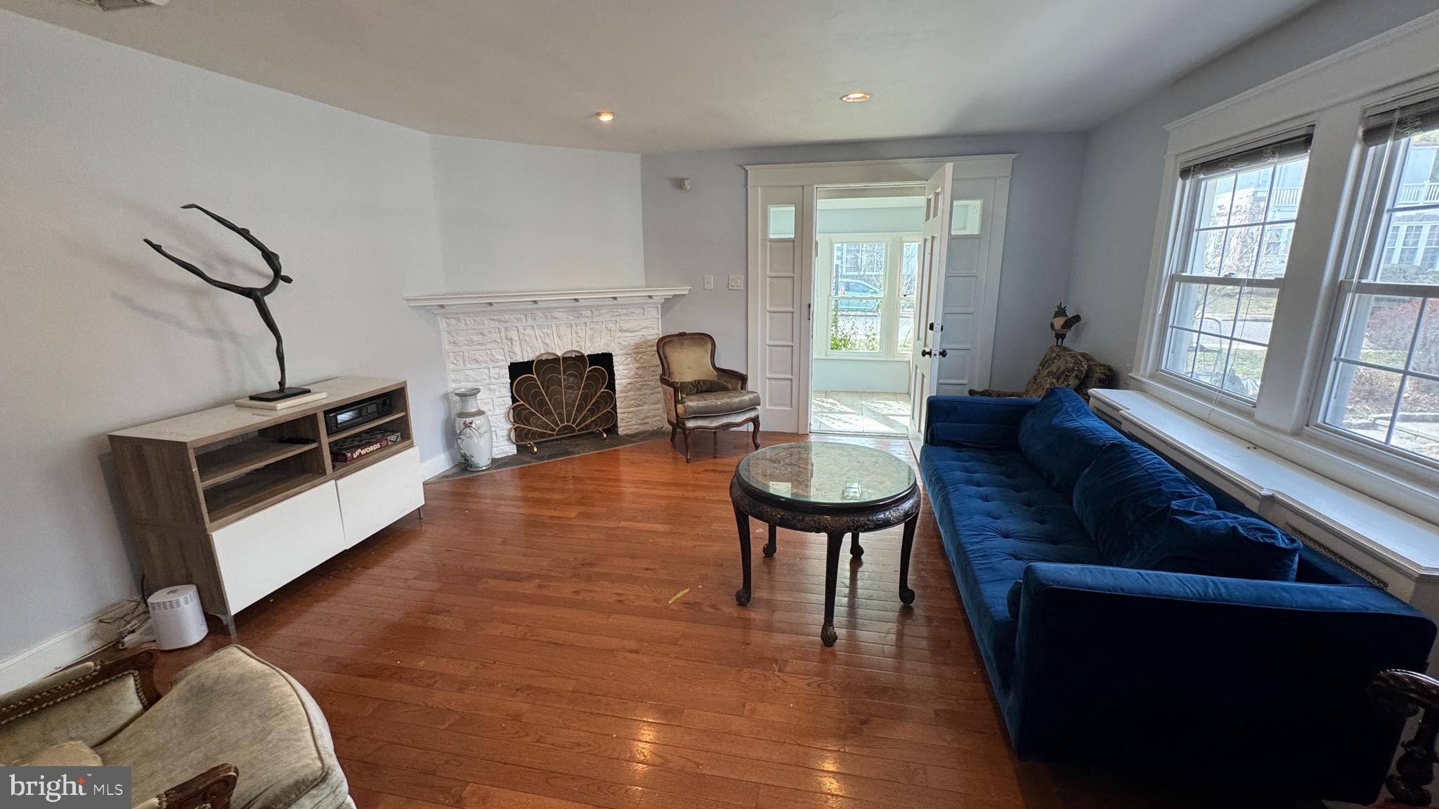 425 TREGARON ROAD