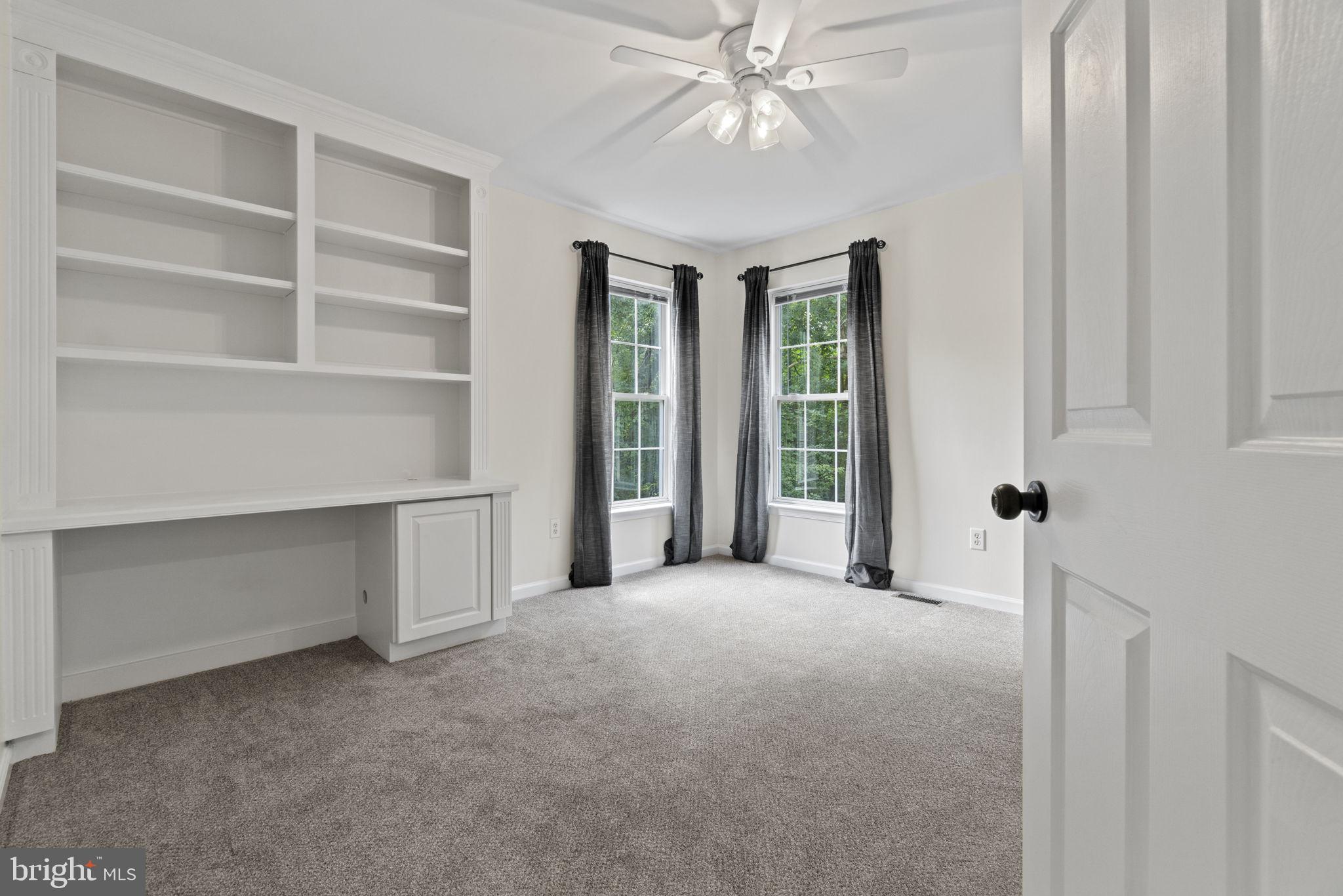 LEE'S HILL - Residential