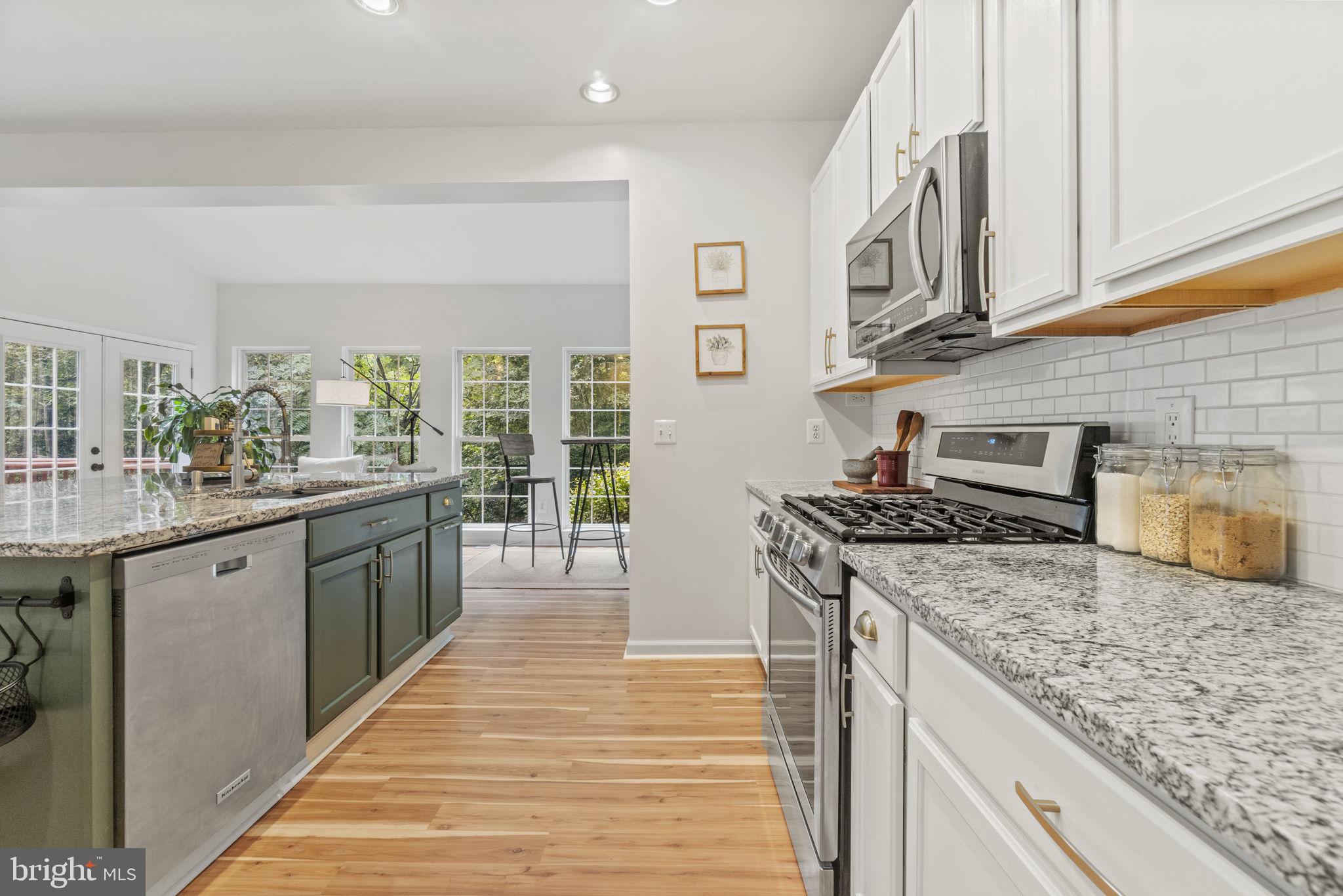 LEE'S HILL - Residential