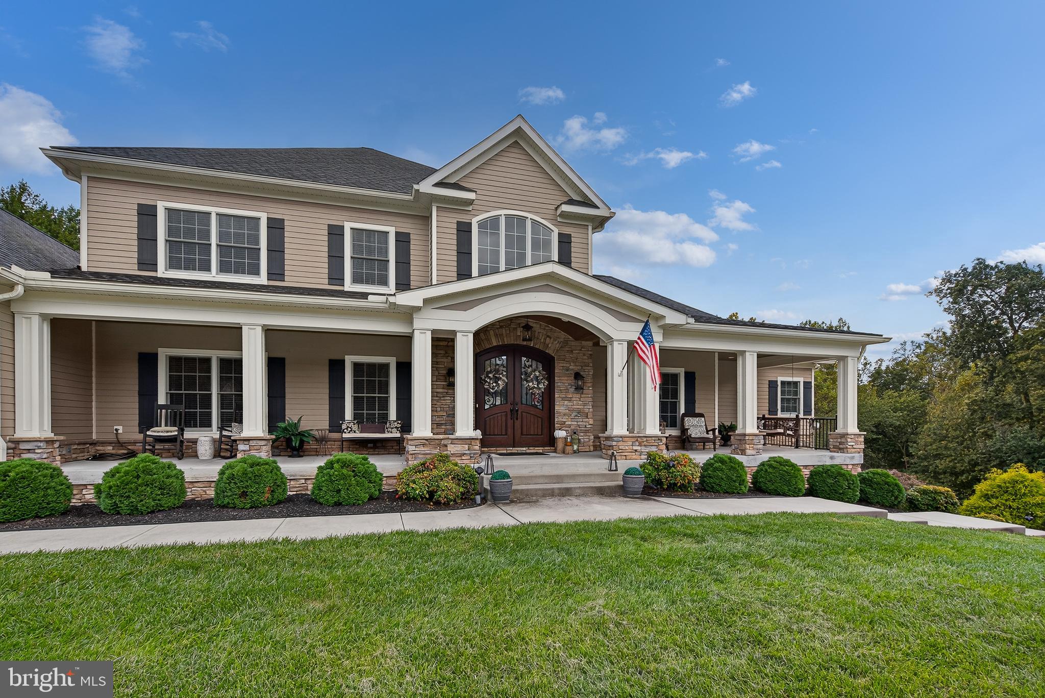 1904 ALEXANDER DRIVE