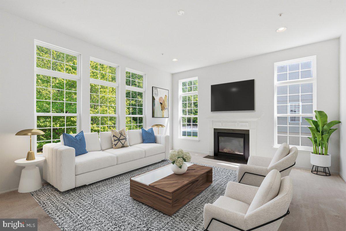8114 HOLLY LANE