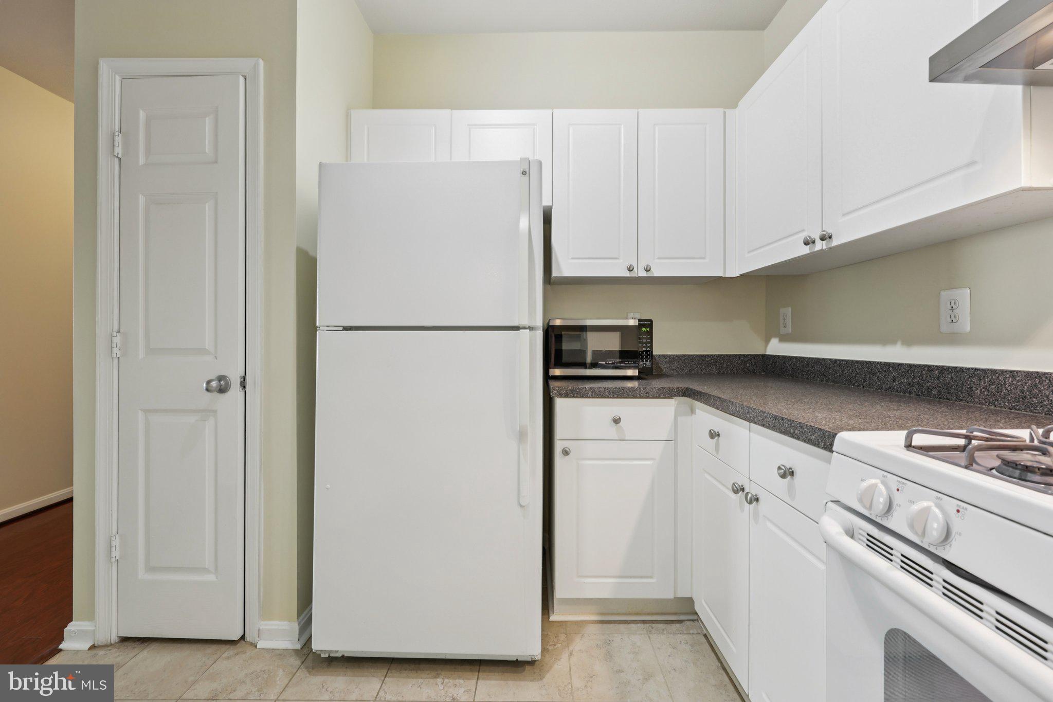 FAIRFAX RIDGE - Residential