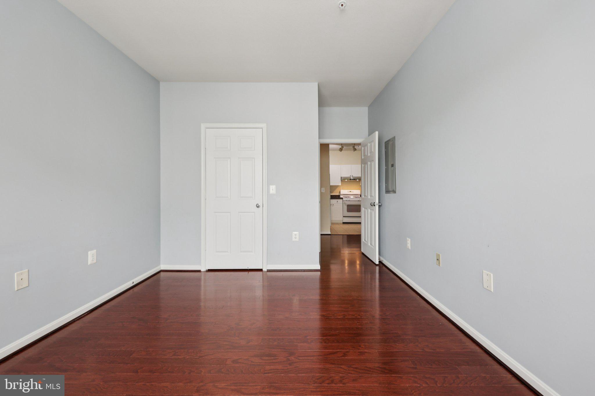 FAIRFAX RIDGE - Residential