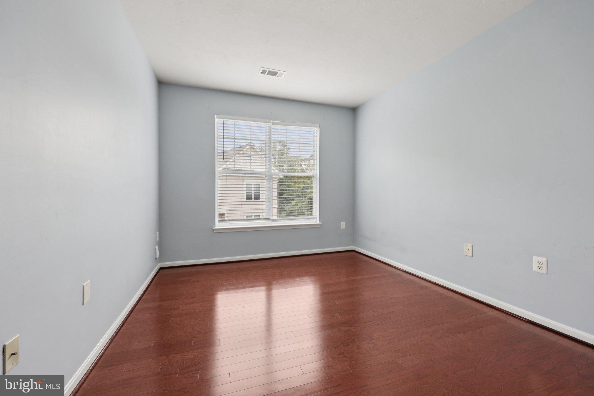 FAIRFAX RIDGE - Residential