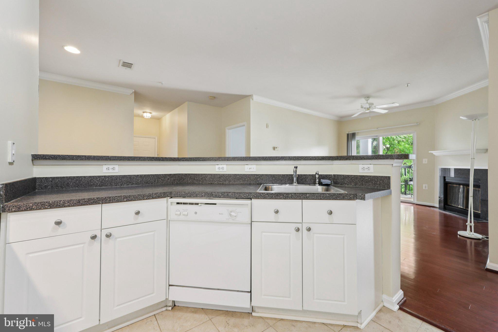 FAIRFAX RIDGE - Residential