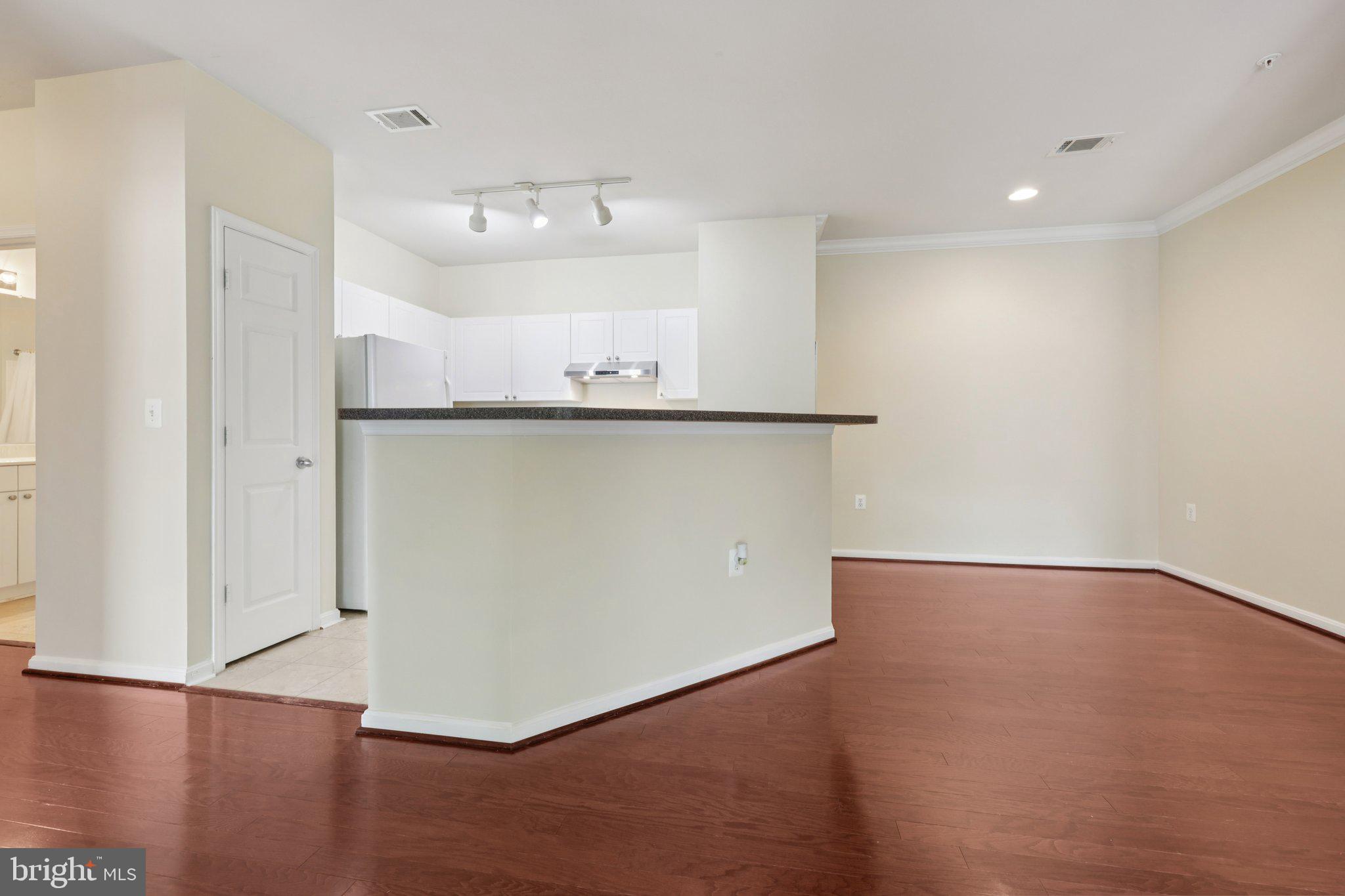 FAIRFAX RIDGE - Residential