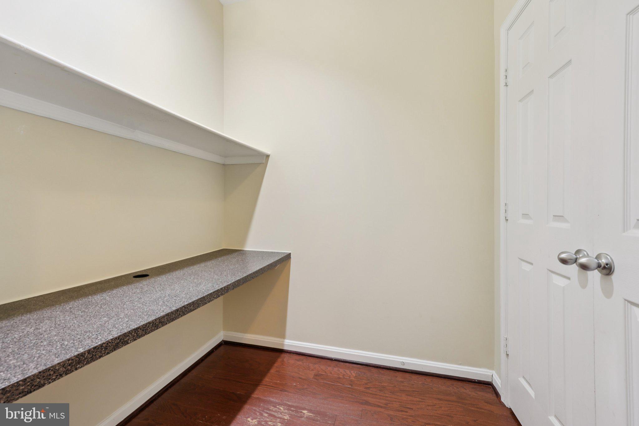 FAIRFAX RIDGE - Residential