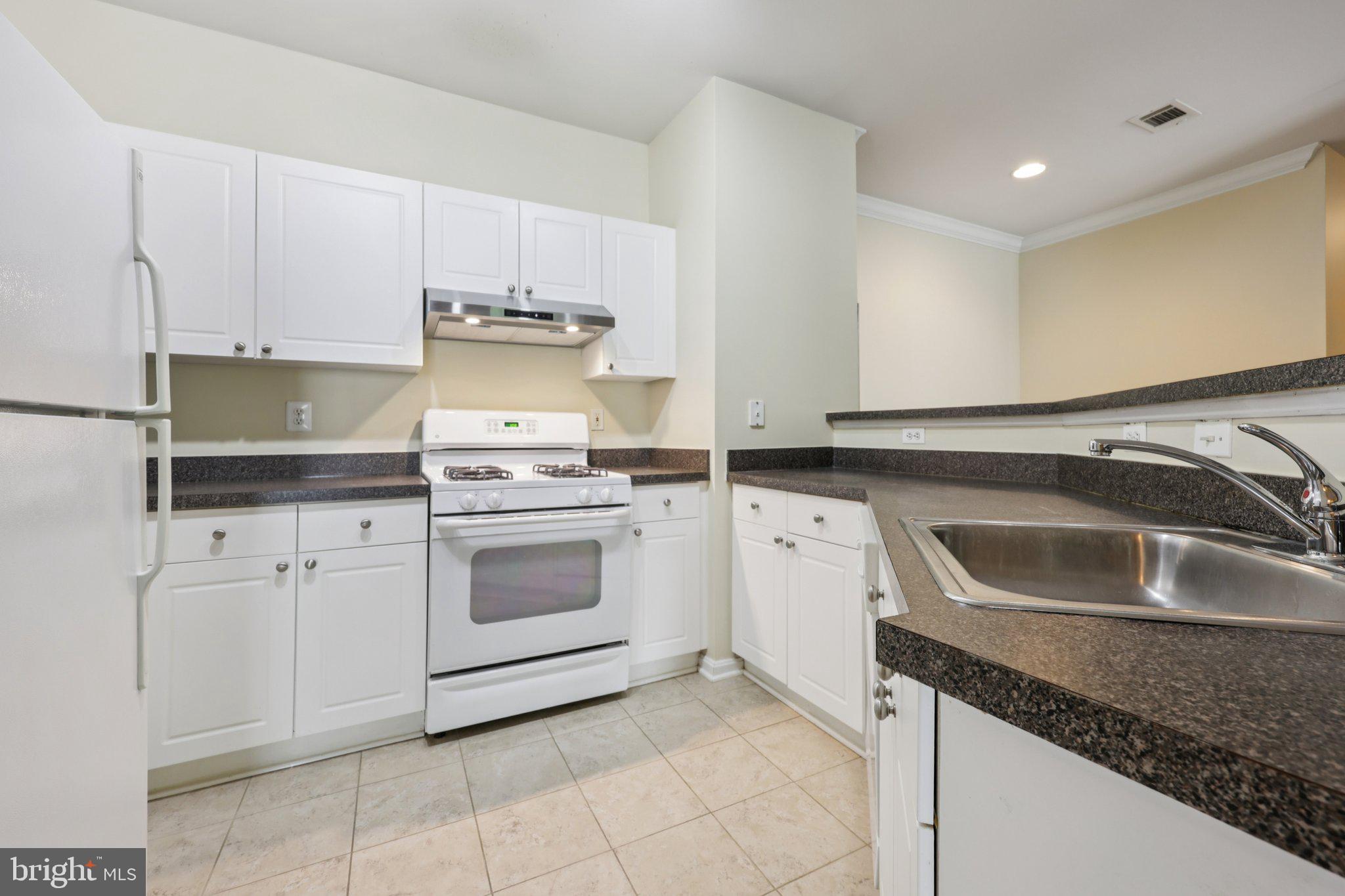 FAIRFAX RIDGE - Residential