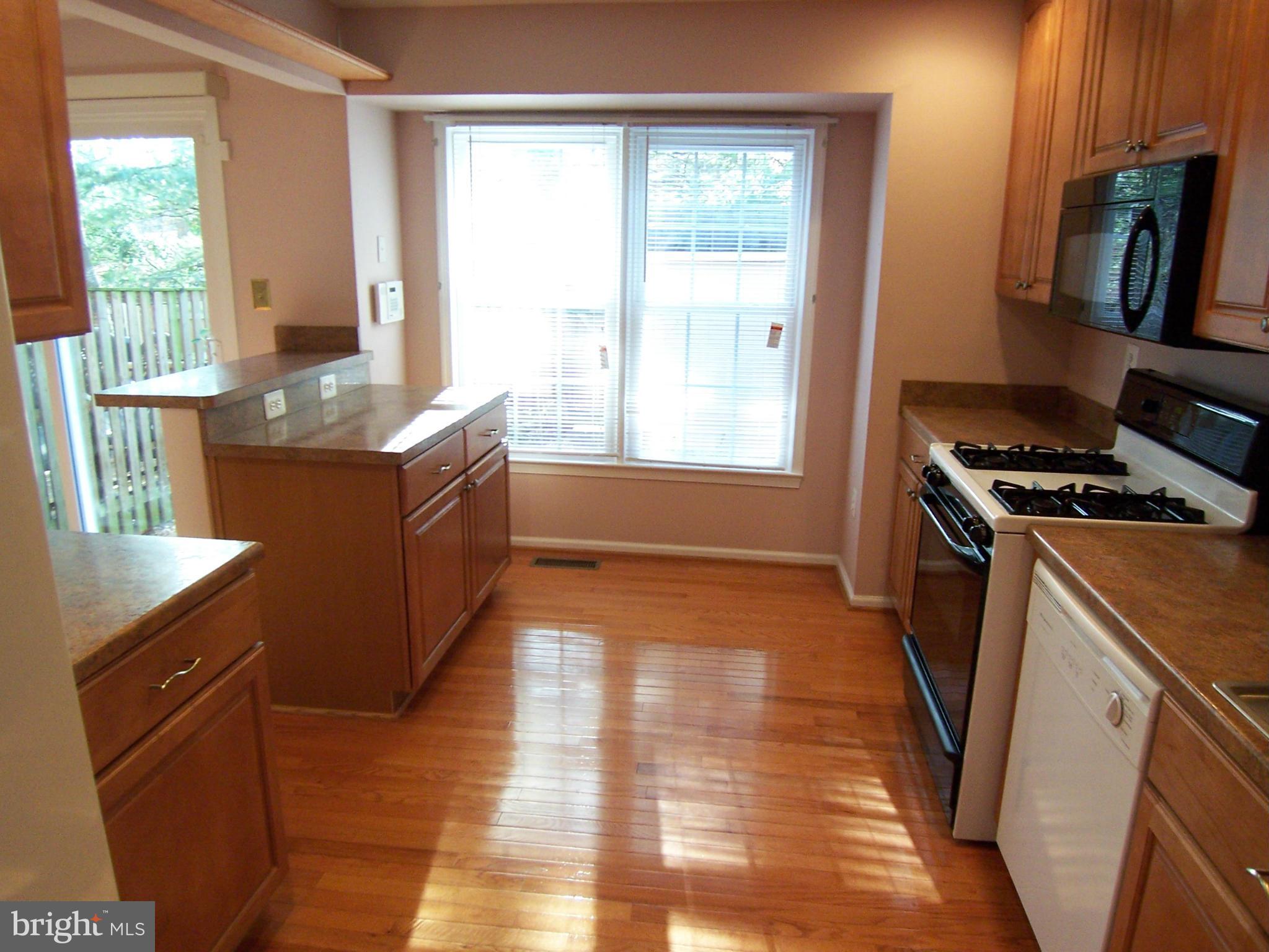 KINGS PARK WEST - Residential Lease