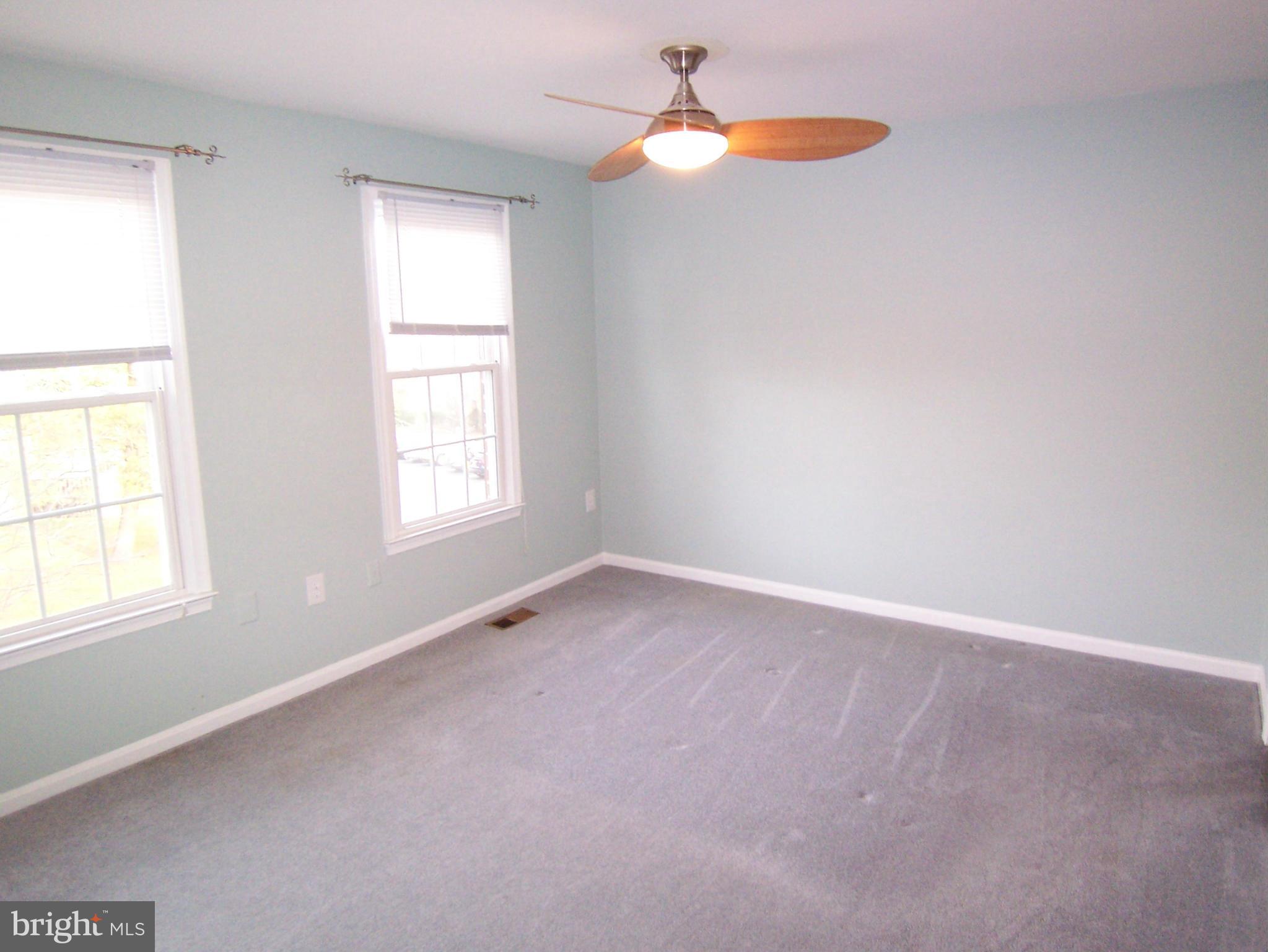 KINGS PARK WEST - Residential Lease