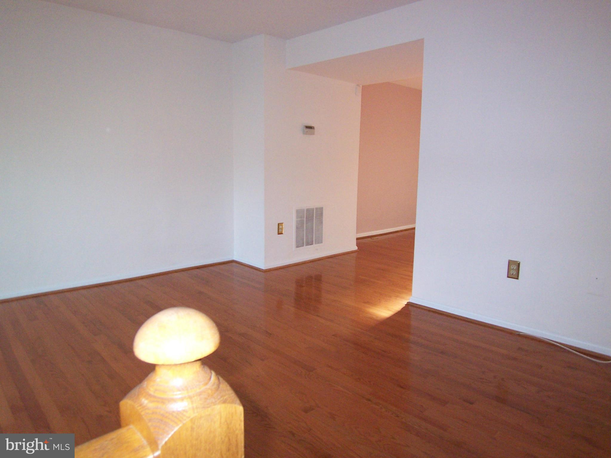 KINGS PARK WEST - Residential Lease