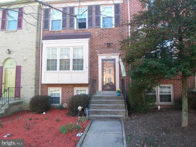 KINGS PARK WEST - Residential Lease