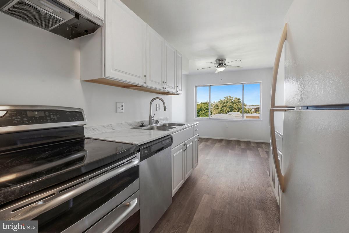 454 GIRARD STREET 373