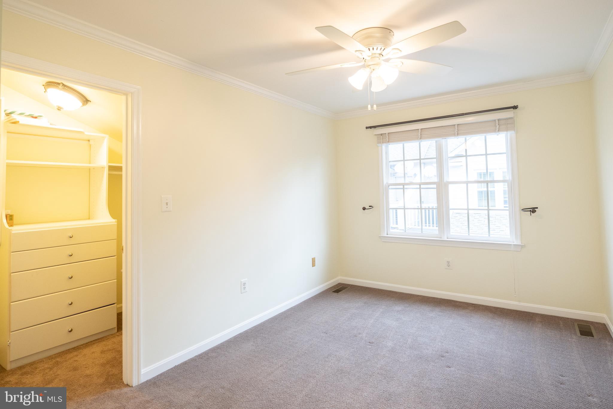 COURTS OF BALLSTON - Residential Lease