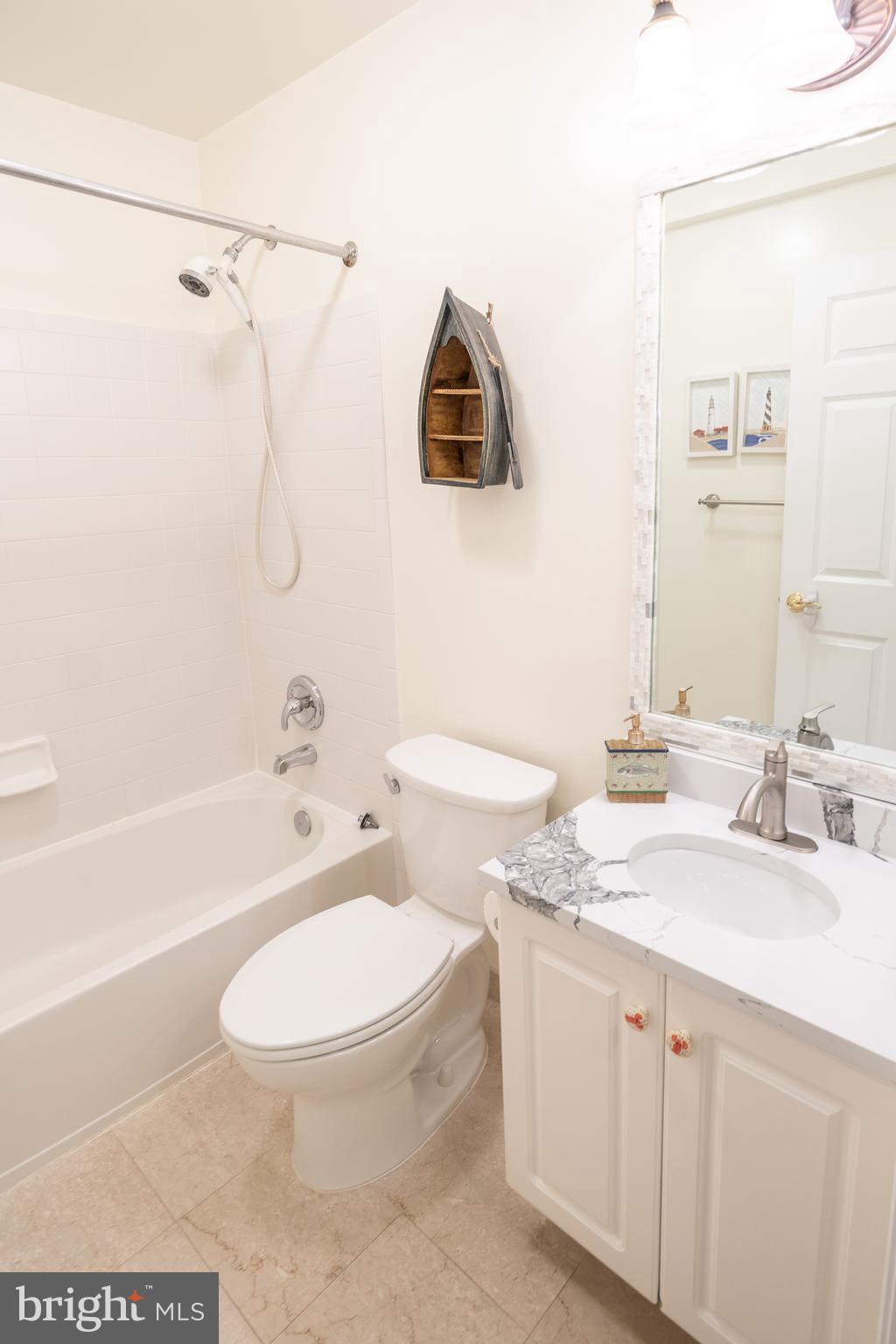 COURTS OF BALLSTON - Residential Lease