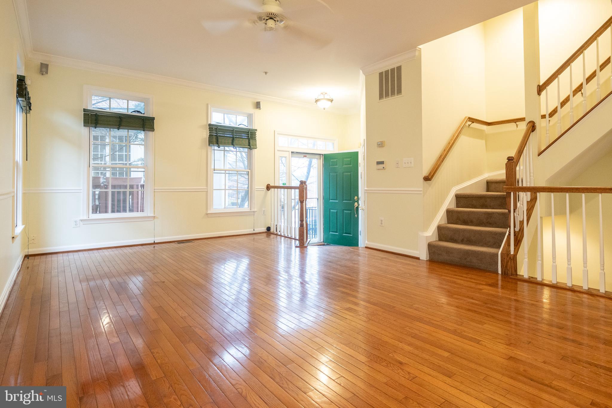 COURTS OF BALLSTON - Residential Lease