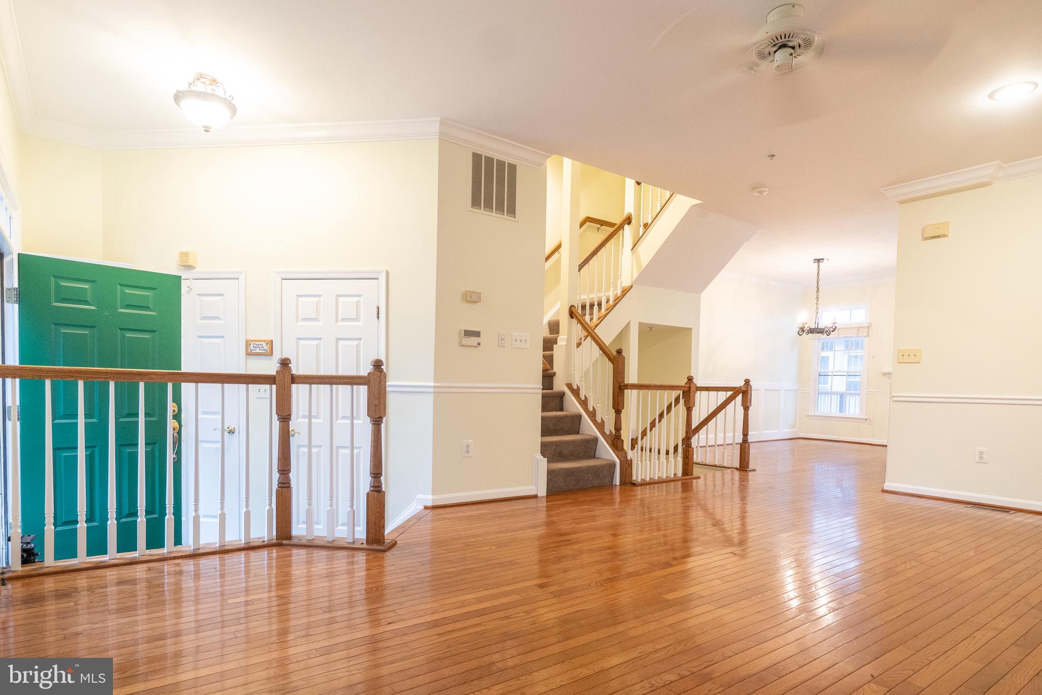 719 N VERMONT STREET END UNIT