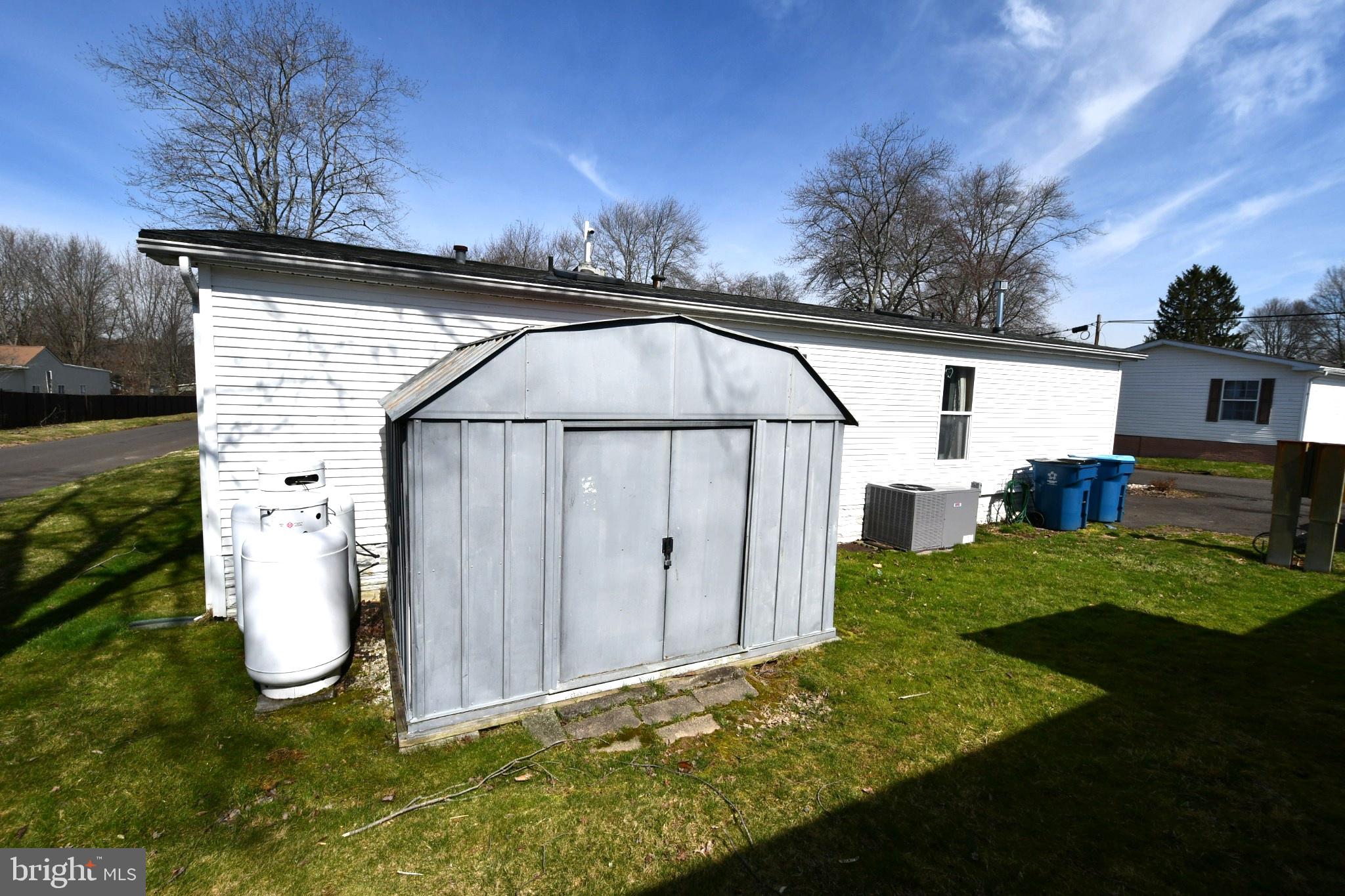 COLONIAL HERITAGE - Residential