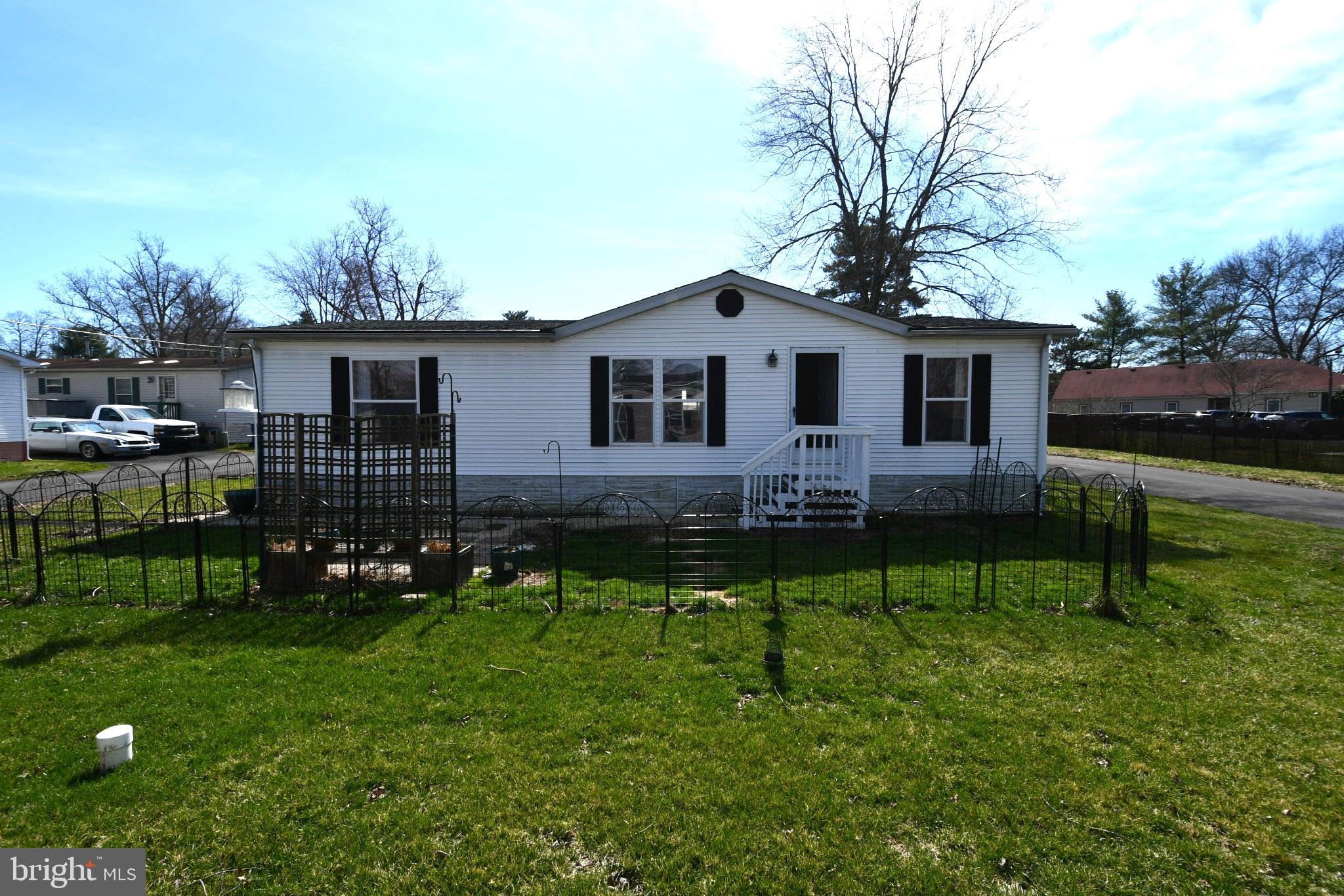 COLONIAL HERITAGE - Residential