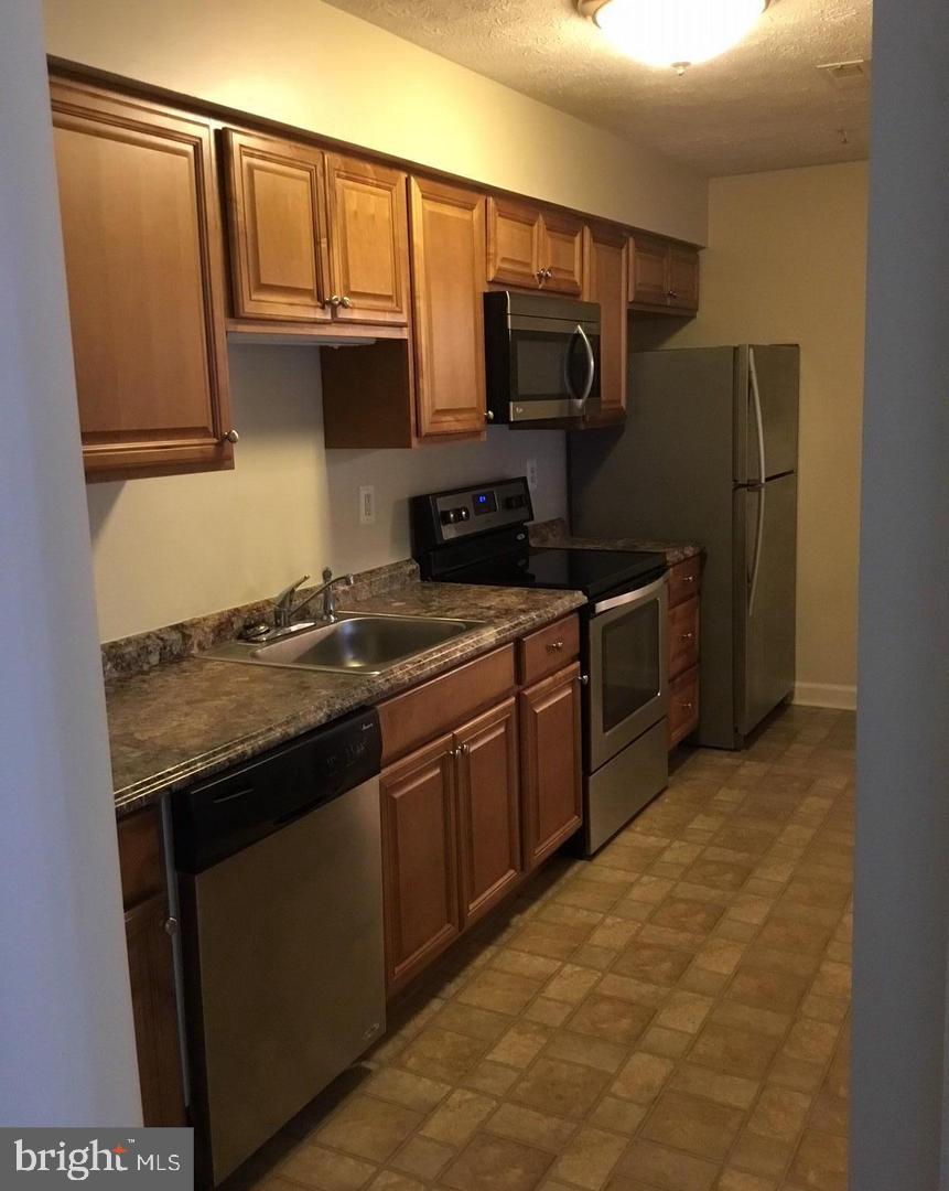 SPRING RIDGE - Residential Lease