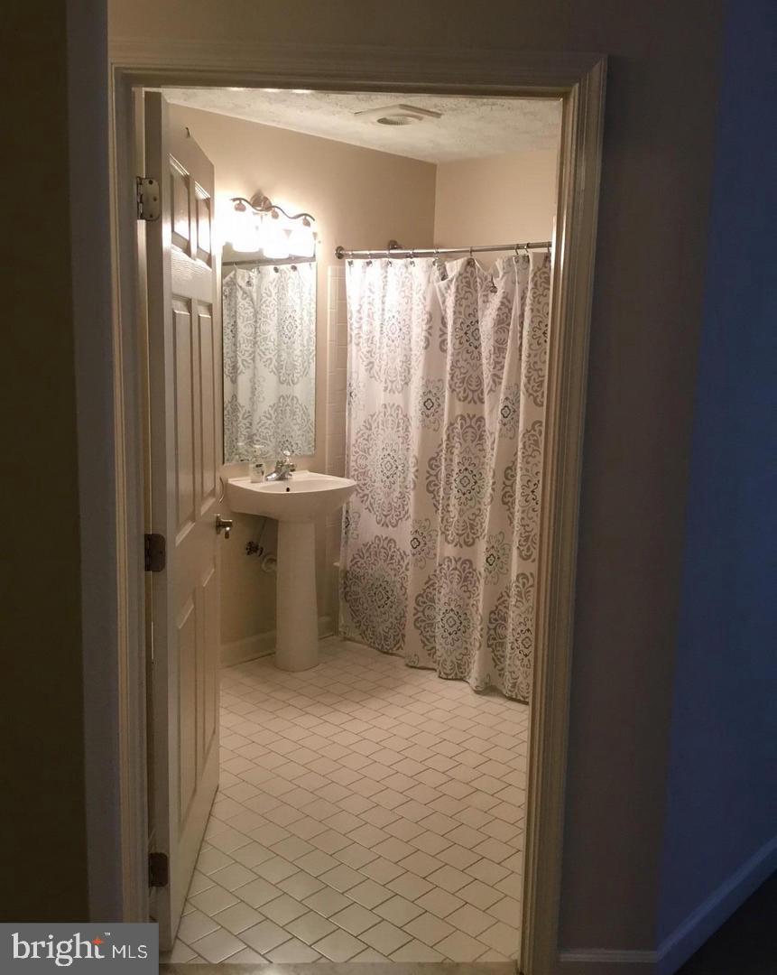 SPRING RIDGE - Residential Lease