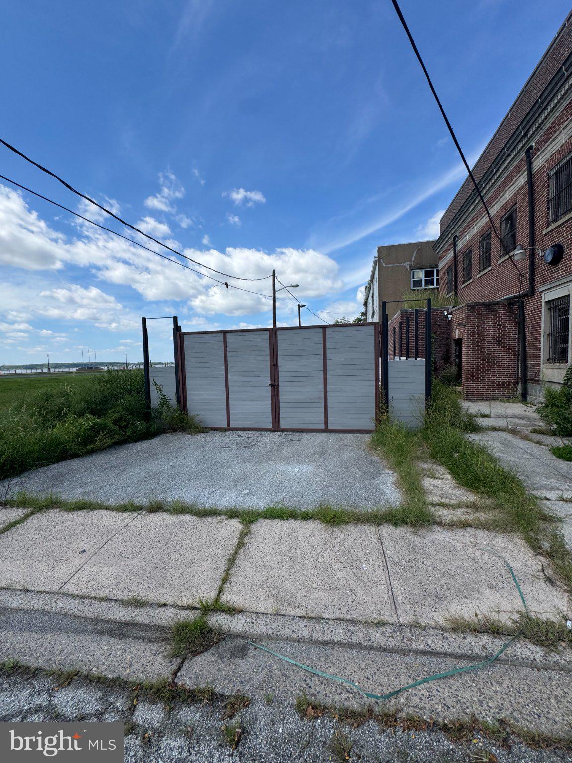 180 W MAIN STREET