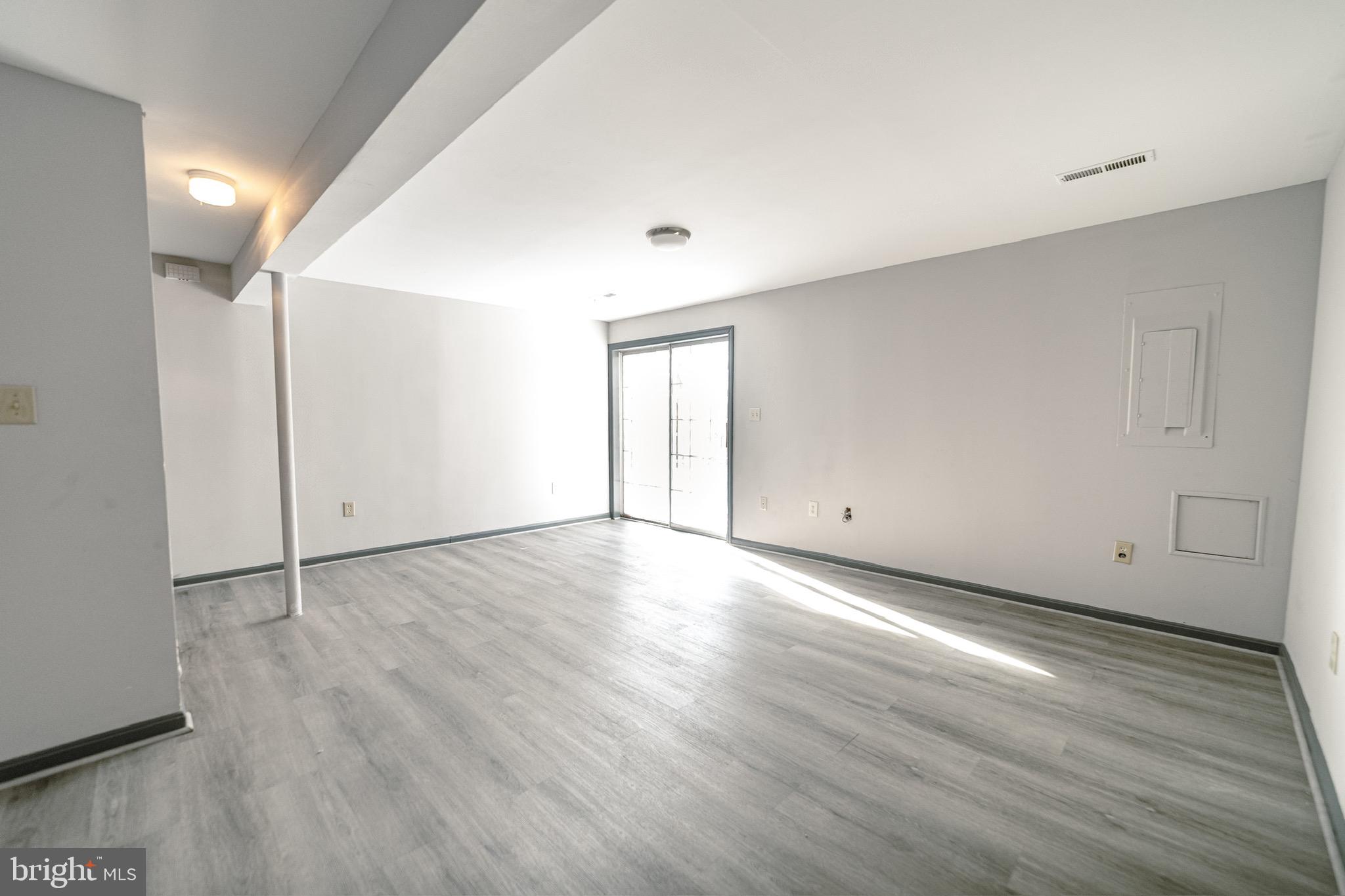 GIDEON SQUARE - Residential