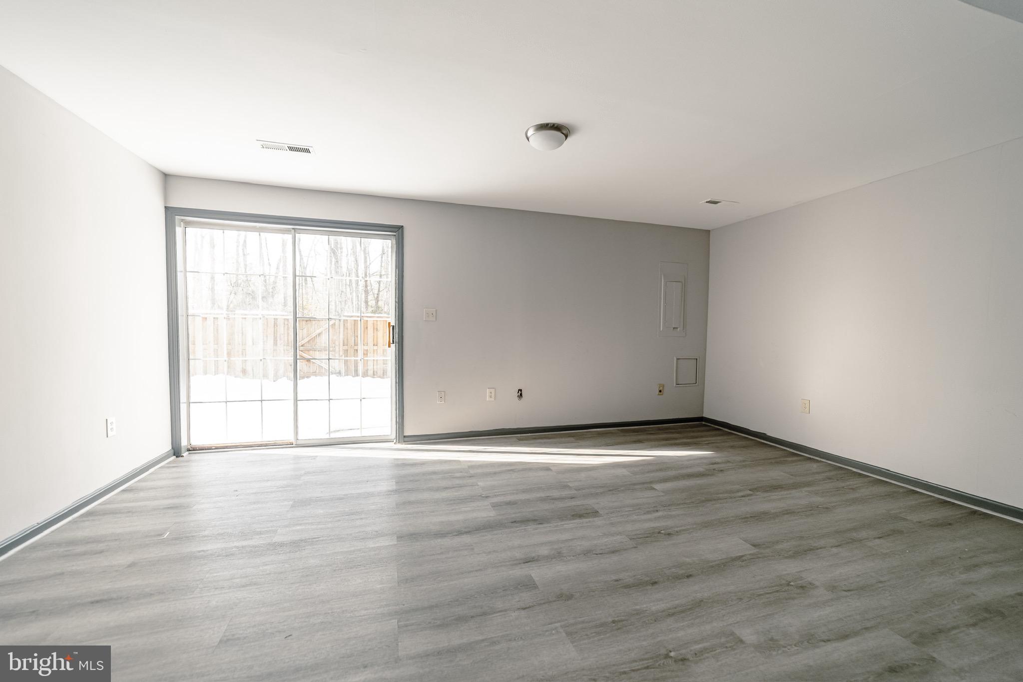 GIDEON SQUARE - Residential