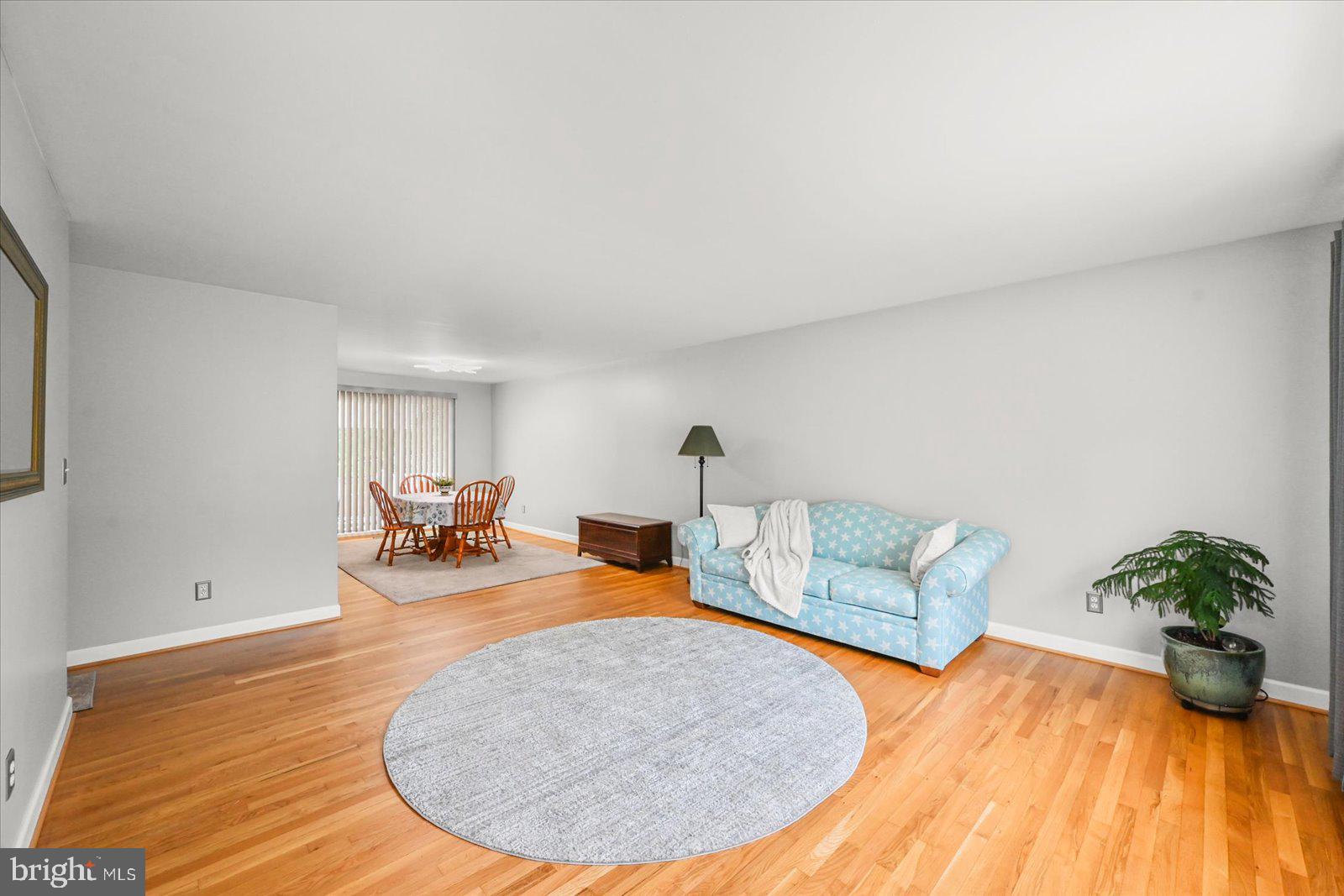 1635 HONEYSUCKLE DRIVE