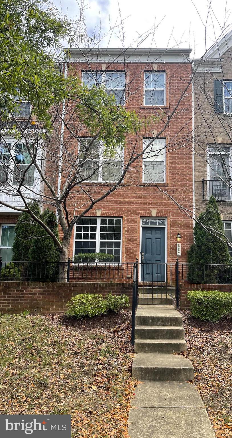 SUMMERFIELD AT MORGAN ST - Residential Lease