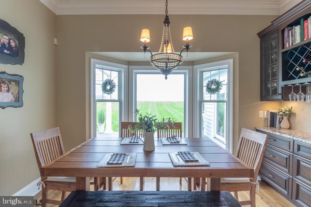 SADDLE ROCK - Residential