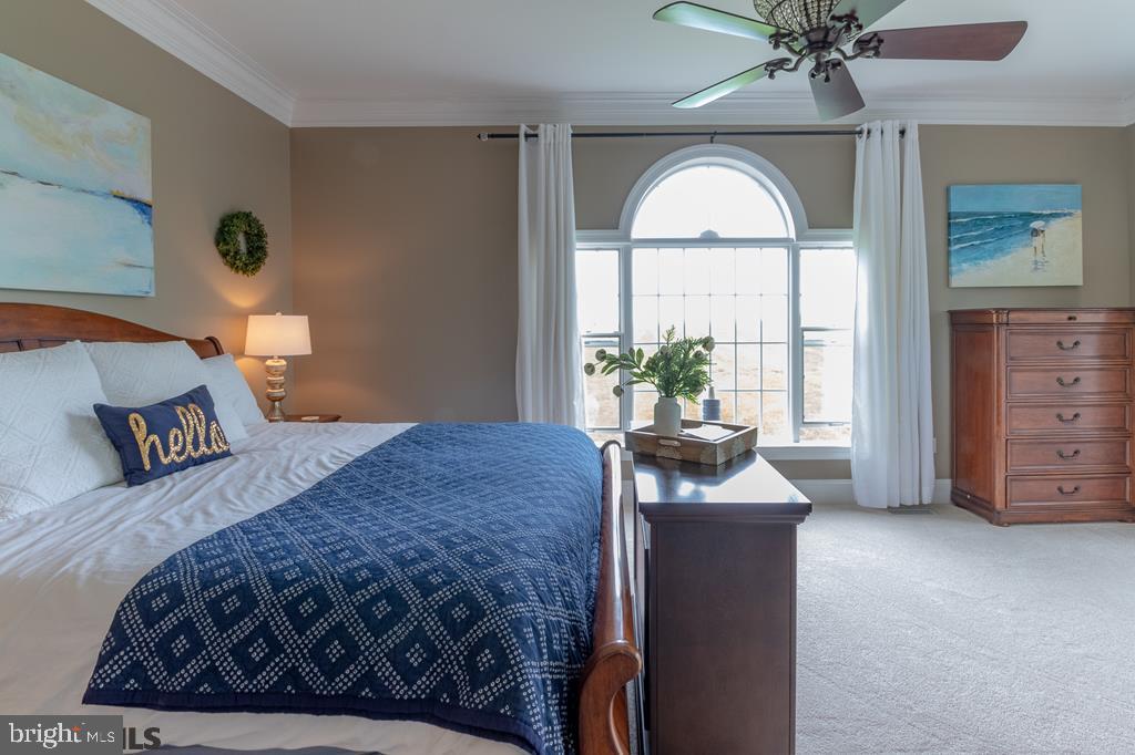 SADDLE ROCK - Residential