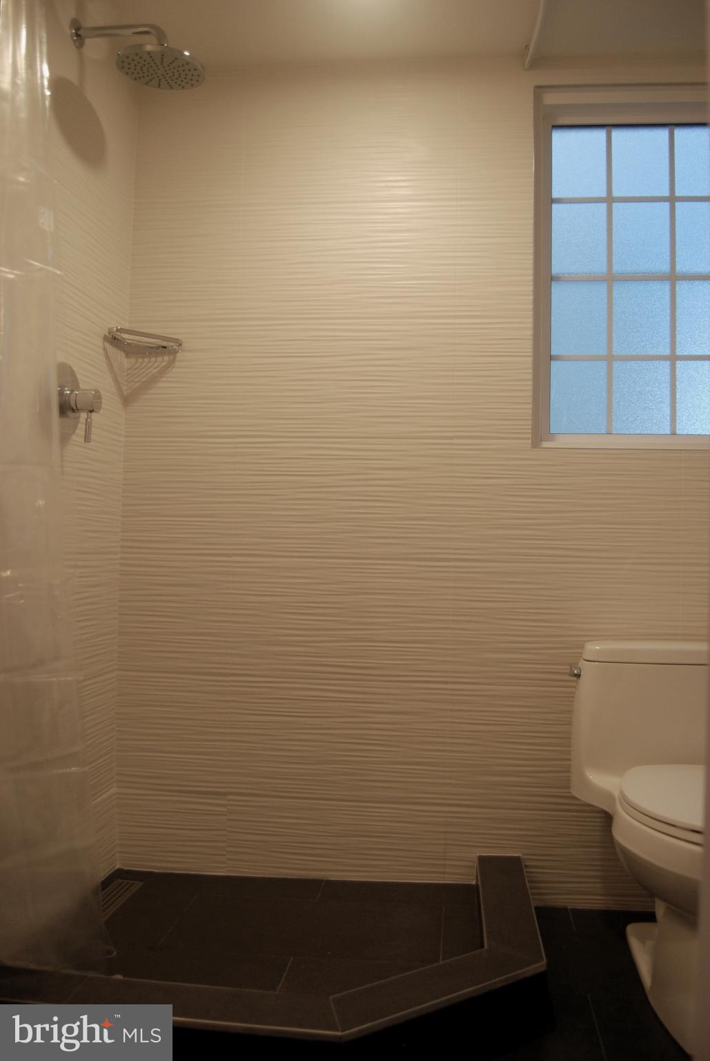 BELLS MILL ESTATES - Residential Lease