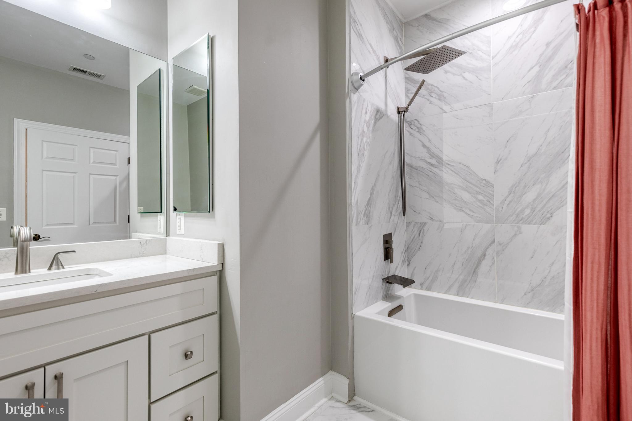 WOODBROOK - Residential