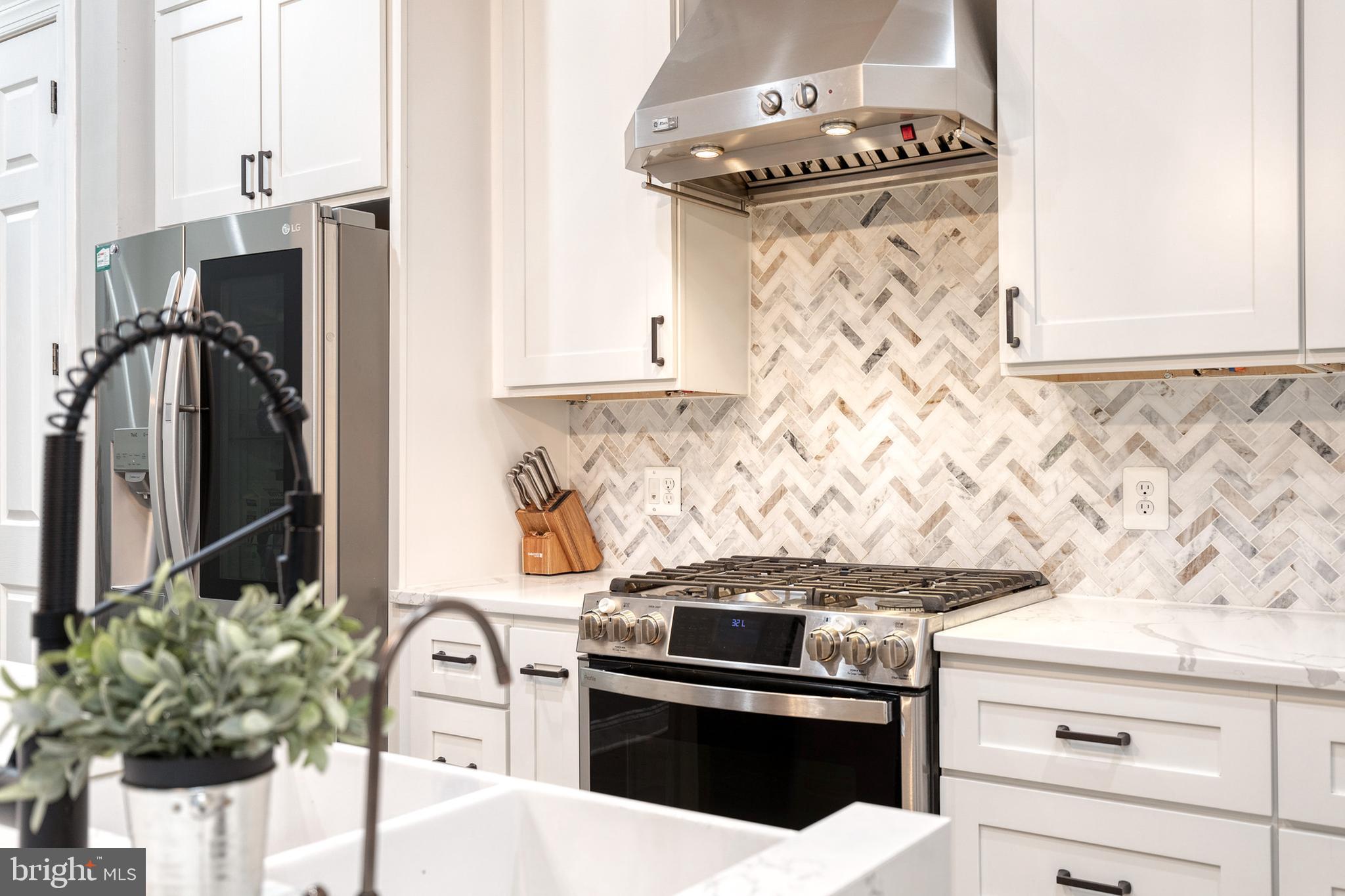 WOODBROOK - Residential