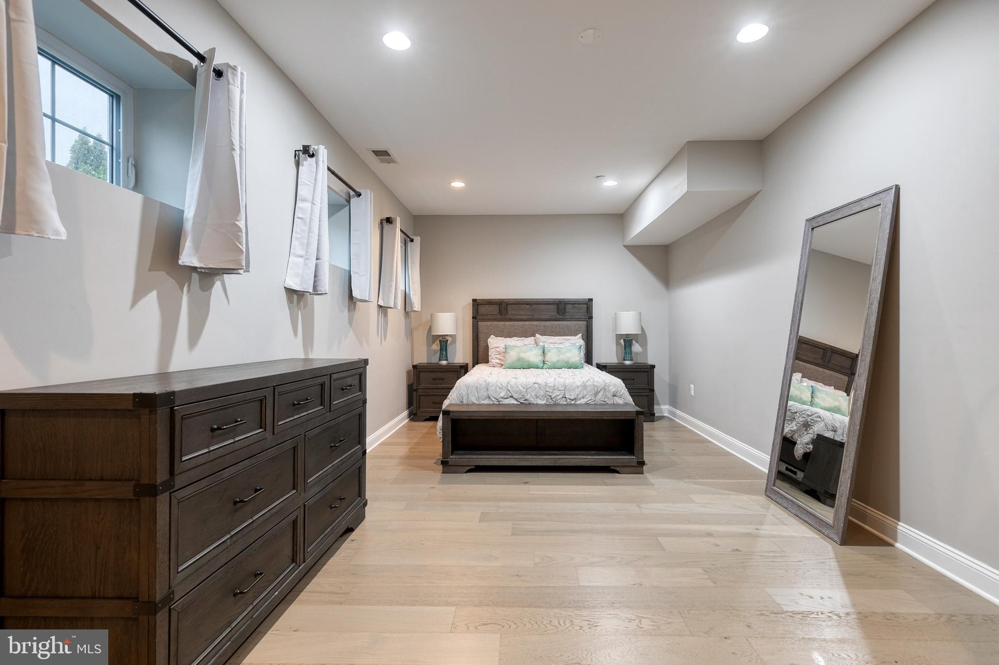 WOODBROOK - Residential