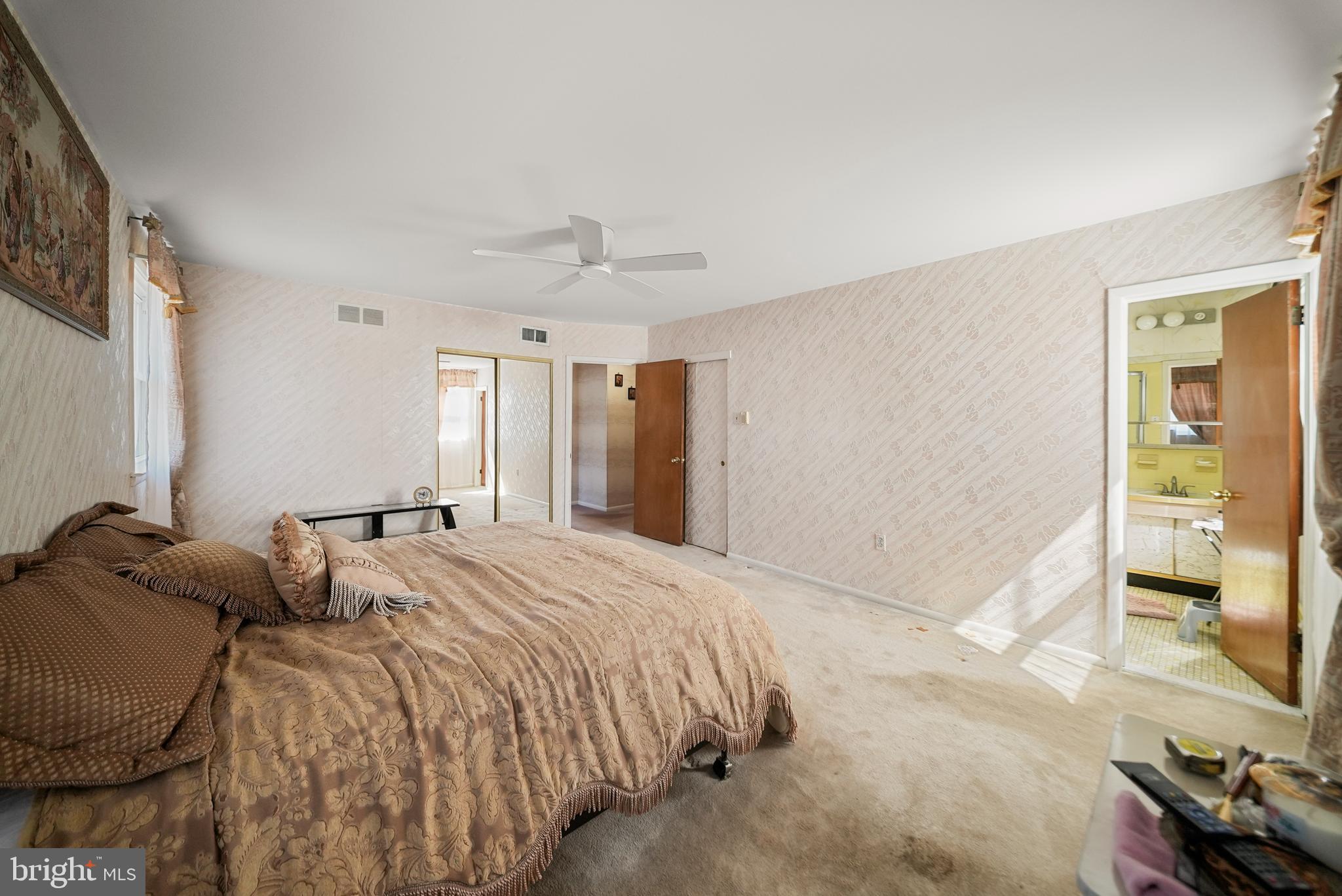 SOMERTON - Residential